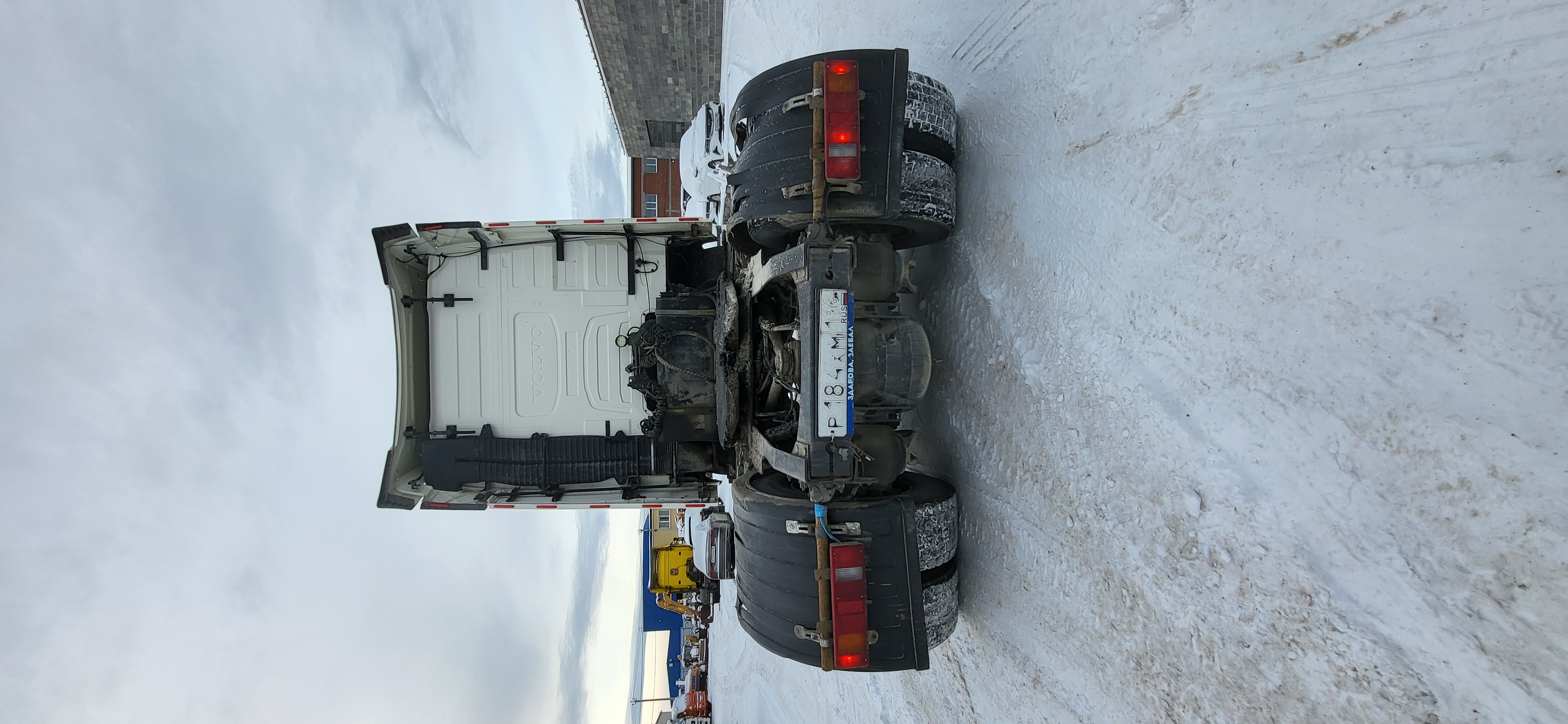 Volvo FH 4x2 Седельный тягач 2017 г. - фото 12