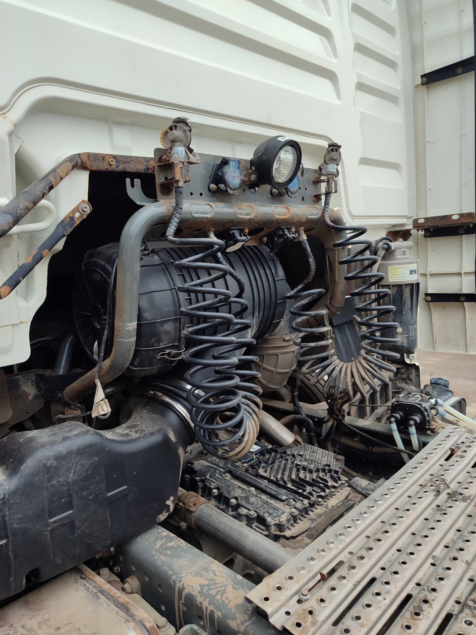 SITRAK C7H 4x2 Седельный тягач 2023 г. - фото 13