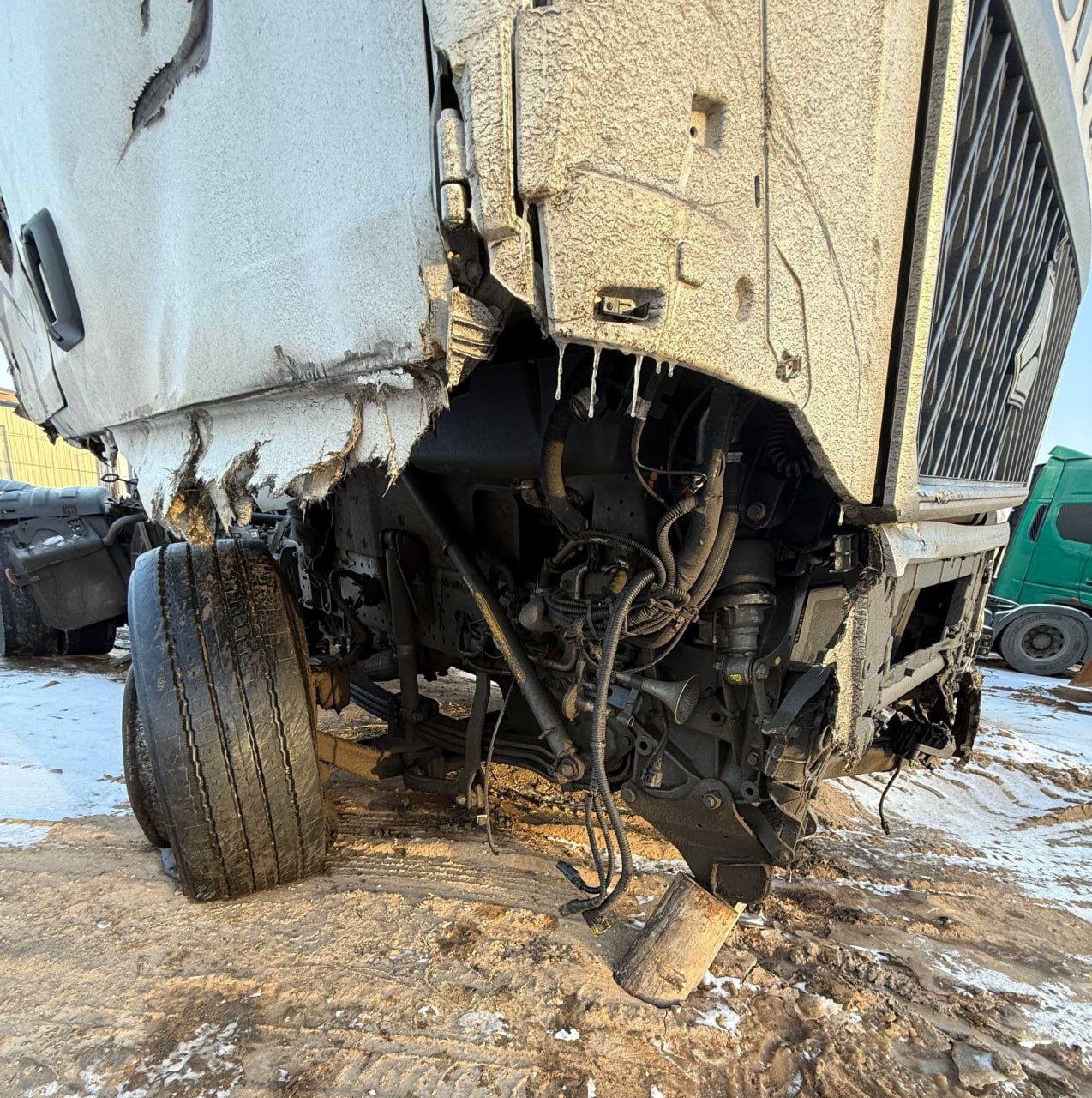 SITRAK C7H 4x2 Седельный тягач 2023 г. - фото 17