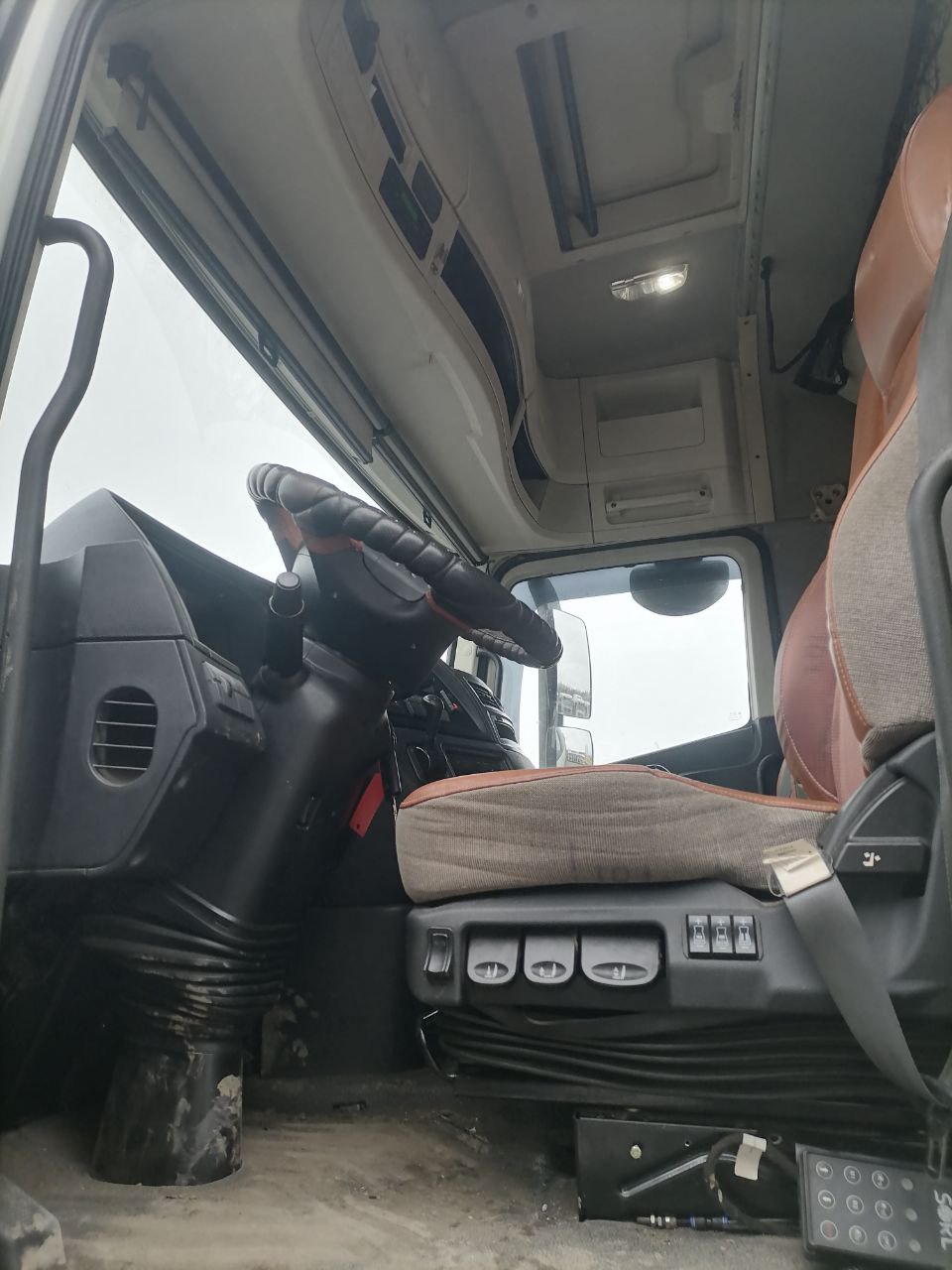 Foton AUMAN 4x2 Седельный тягач 2023 г. - фото 7