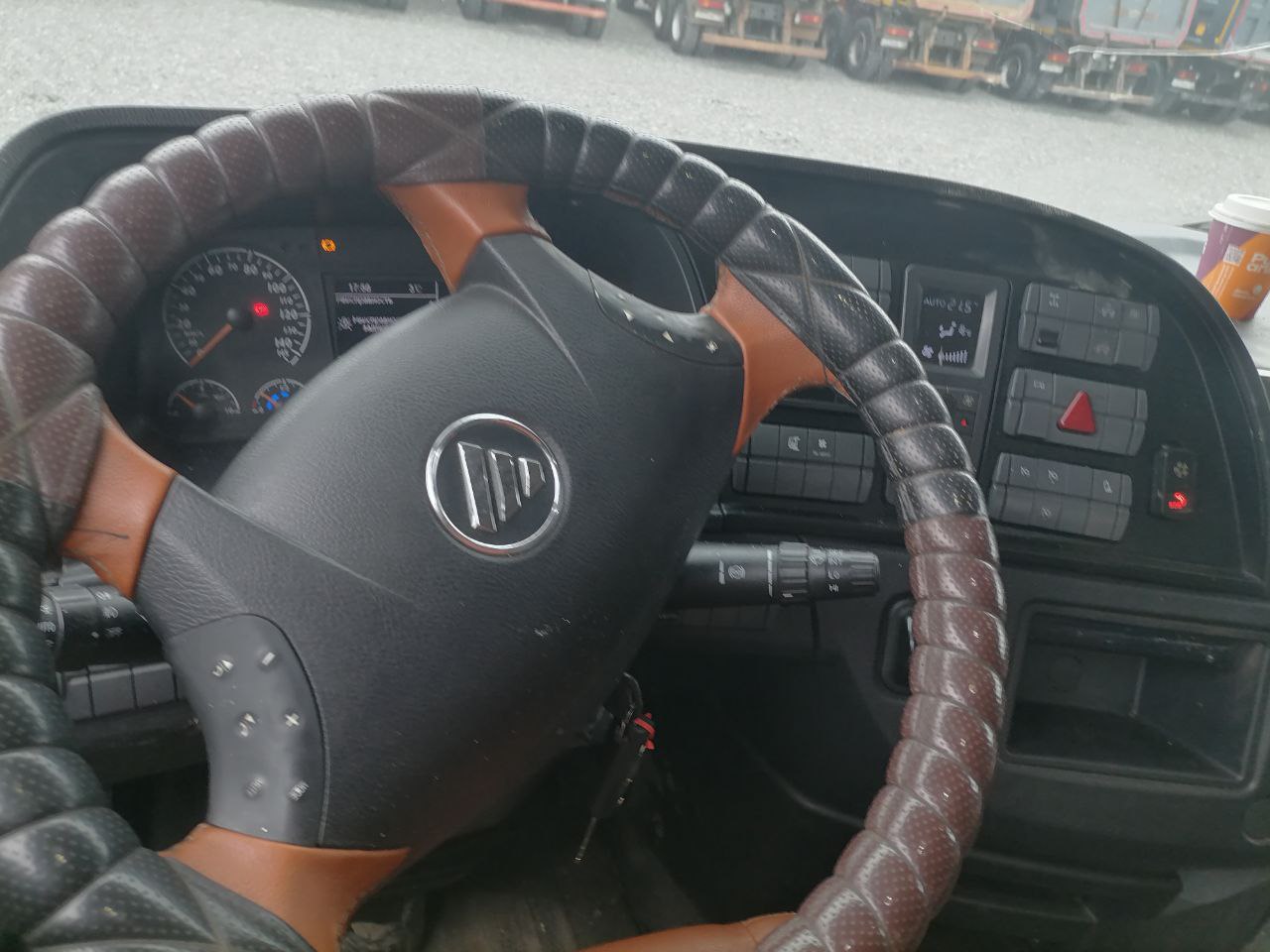 Foton AUMAN 4x2 Седельный тягач 2023 г. - фото 9