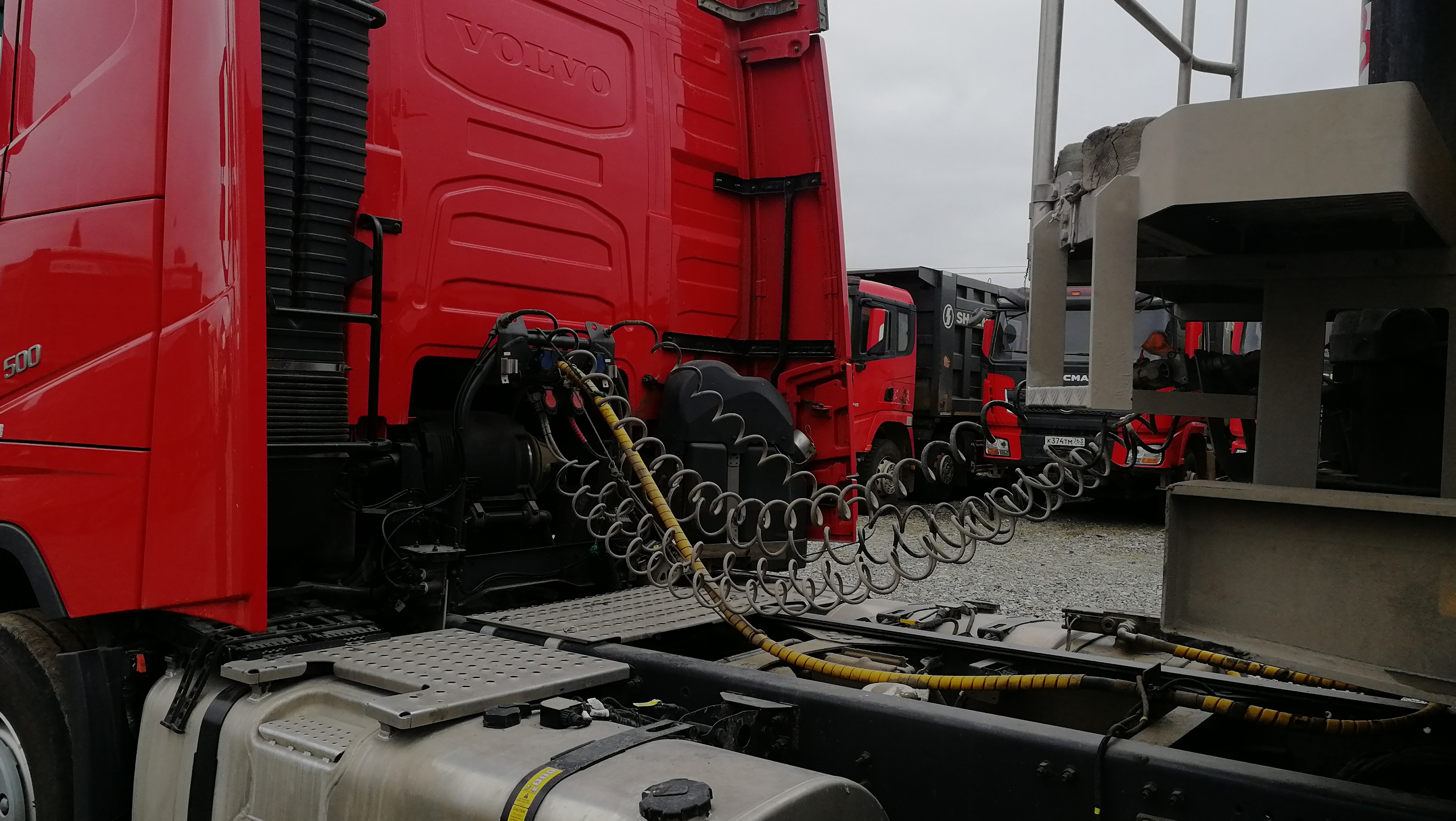 Volvo FH 6x4 Седельный тягач 2023 г. - фото 17