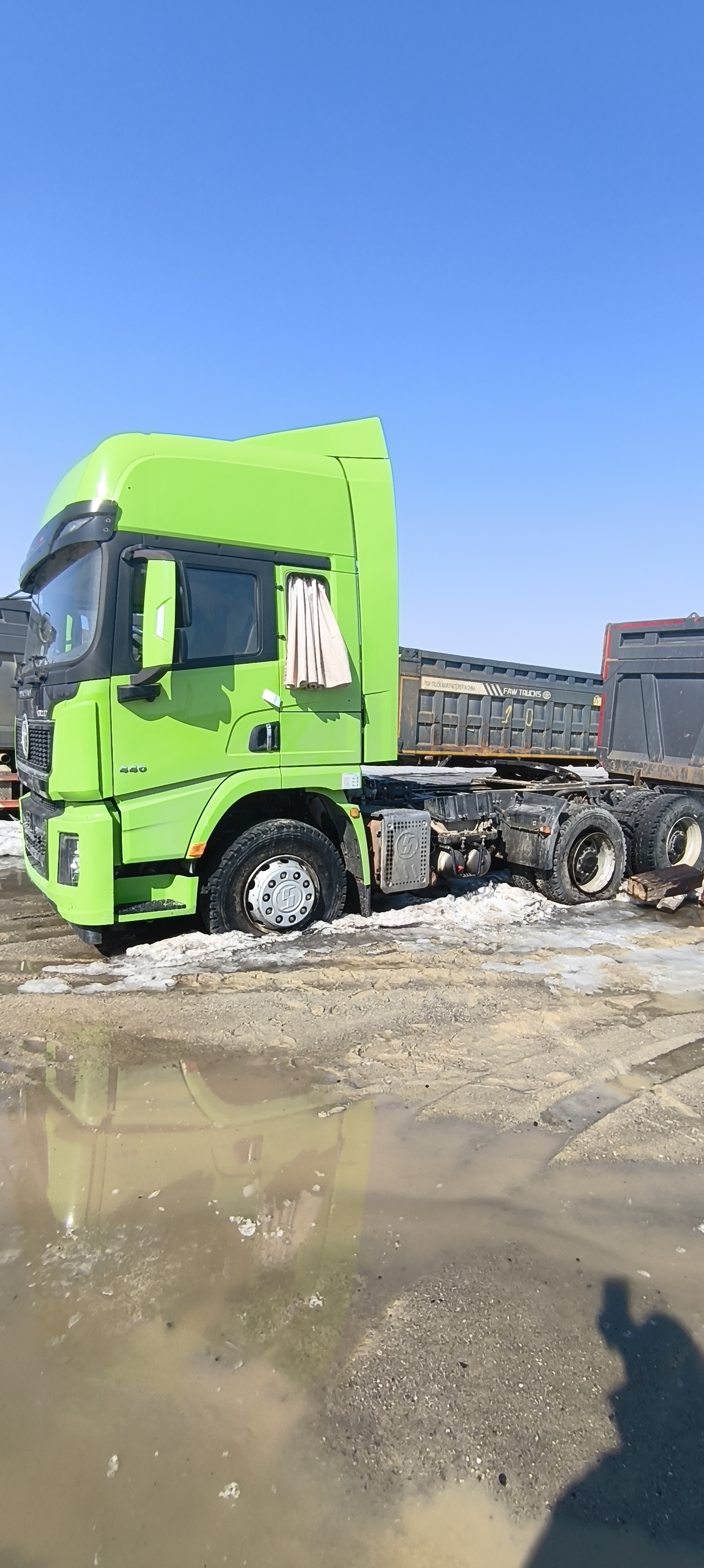 Shacman (Shaanxi) SX* 6x4 Седельный тягач 2023 г. - фото 4