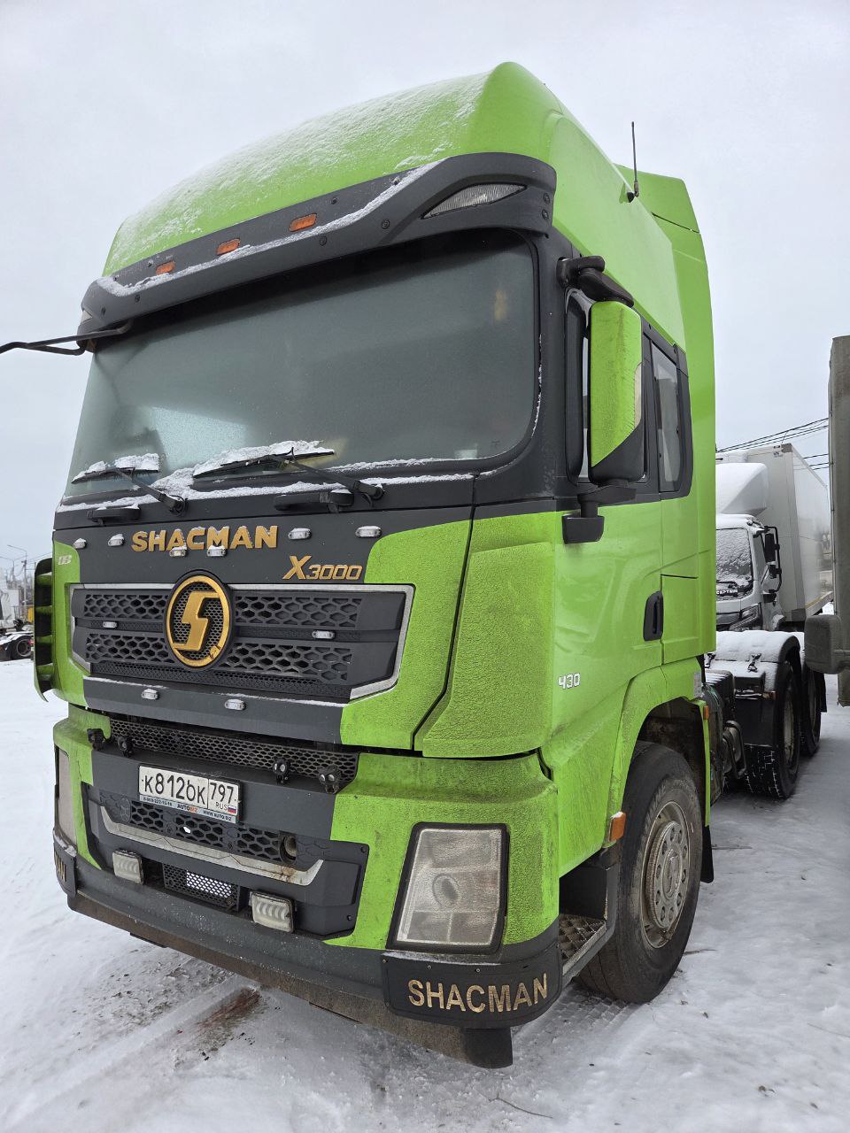 Shacman (Shaanxi) SX* 6x4 Седельный тягач 2022 г. - фото 3