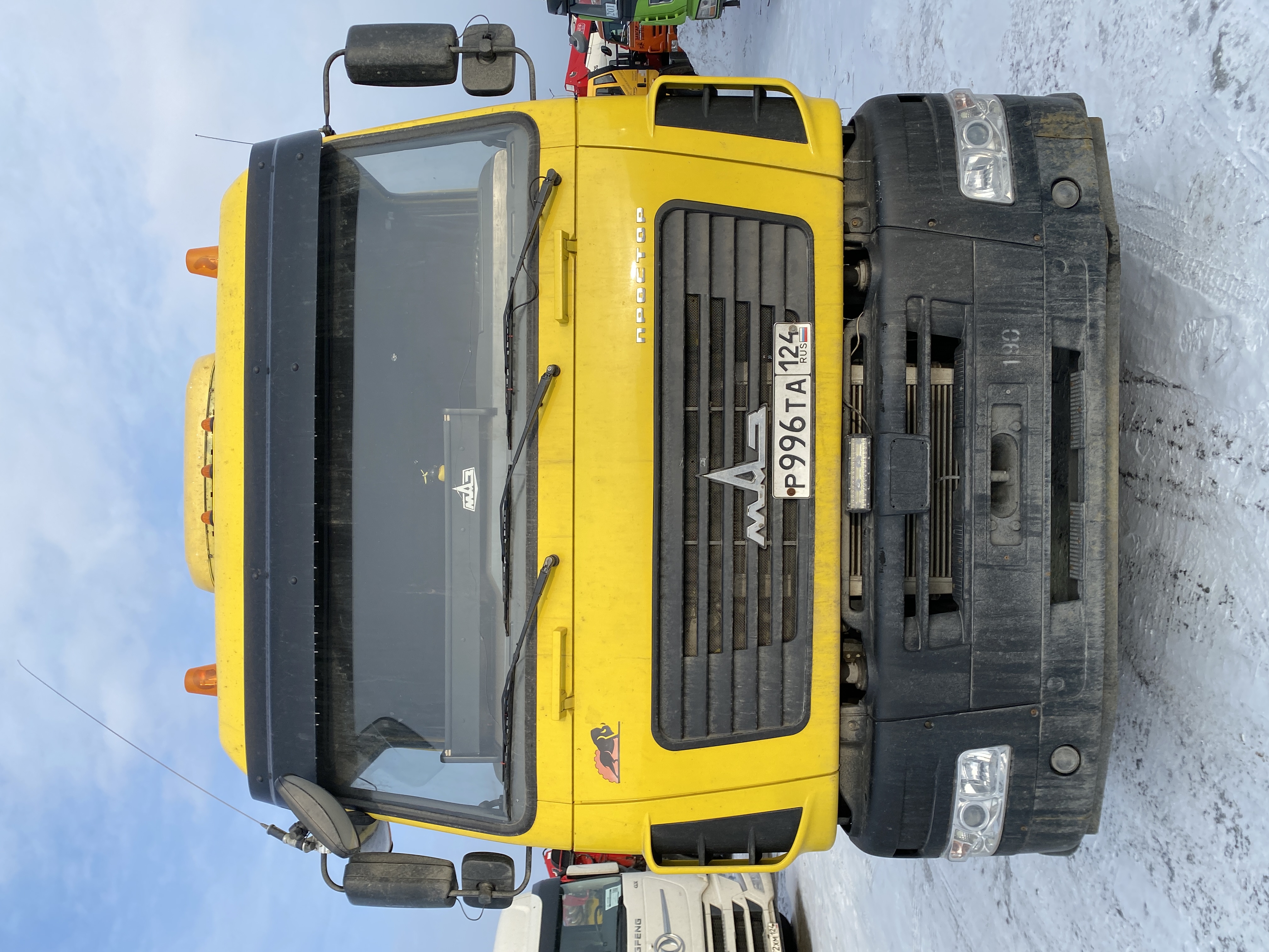 МАЗ 64A028 6x4 Седельный тягач 2023 г.