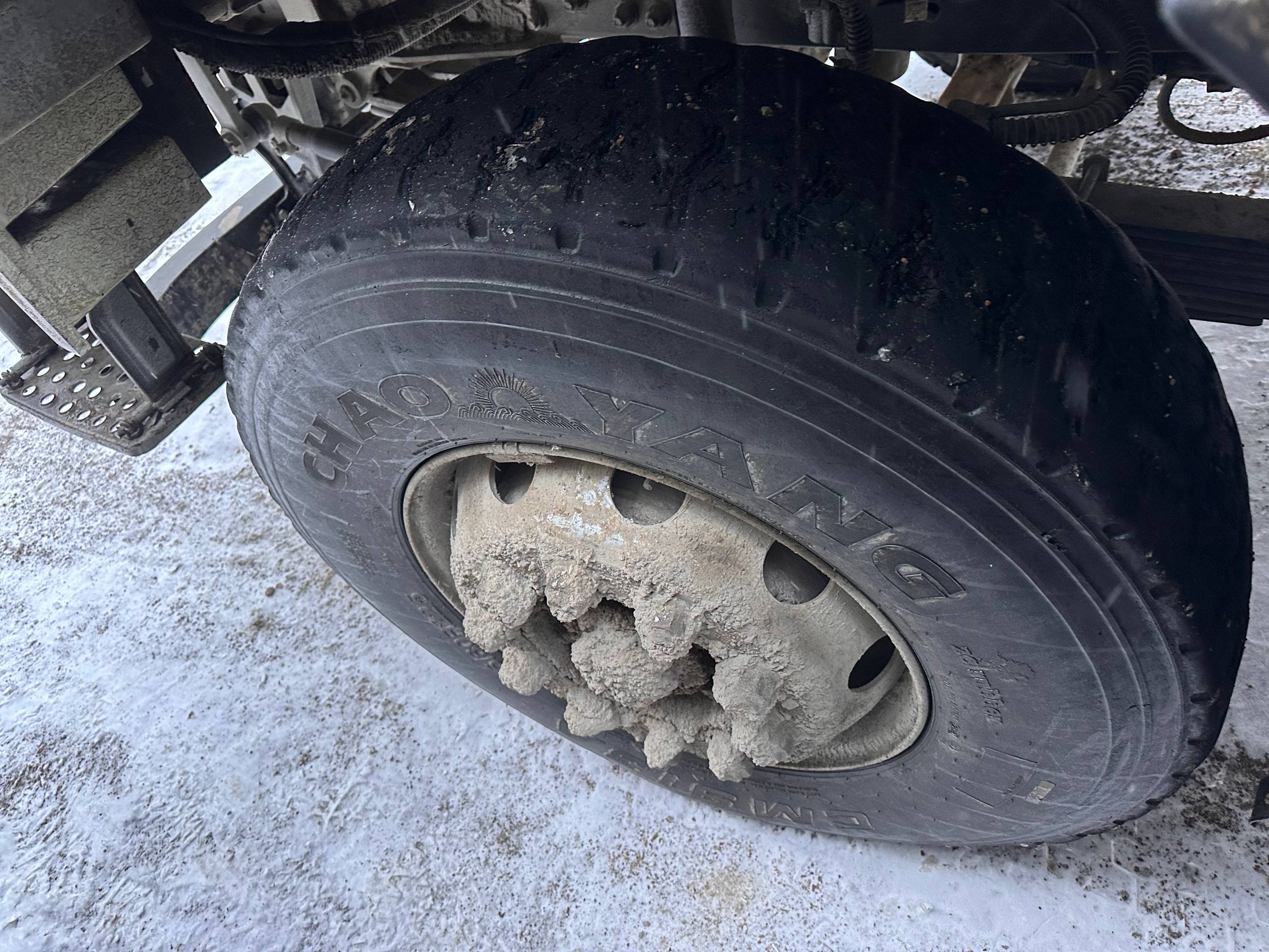 FAW J6 6x4 Самосвал 2023 г. - фото 11