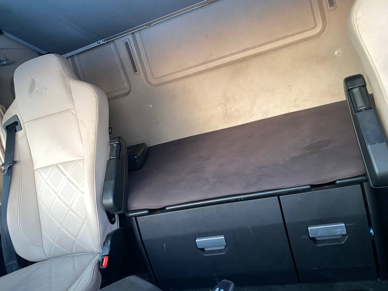 SITRAK C7H MAX 4x2 Седельный тягач 2023 г. - фото 15