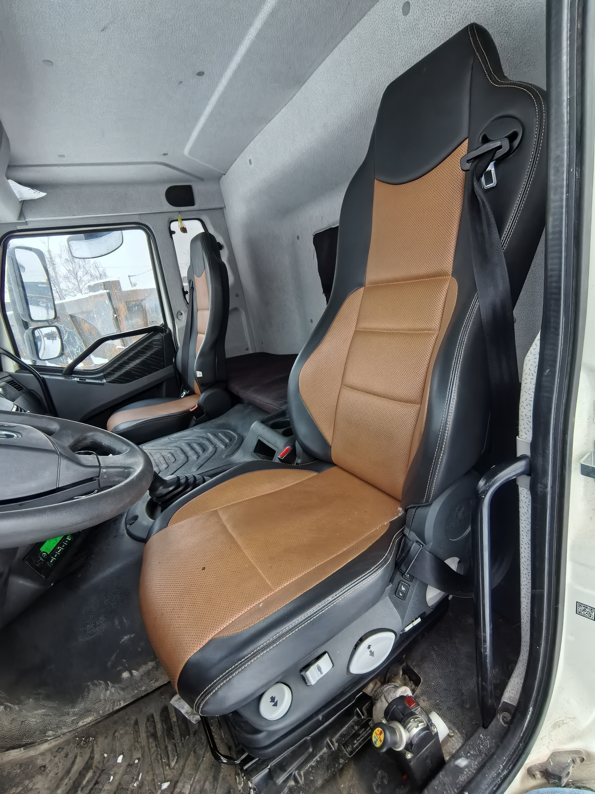 FAW J6 6x4 Самосвал 2023 г. - фото 11