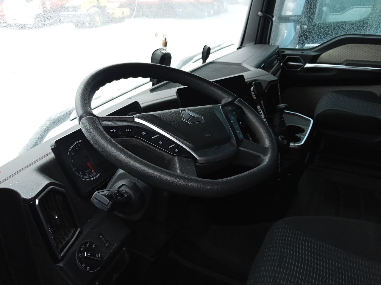 SITRAK C7H 4x2 Седельный тягач 2023 г. - фото 8