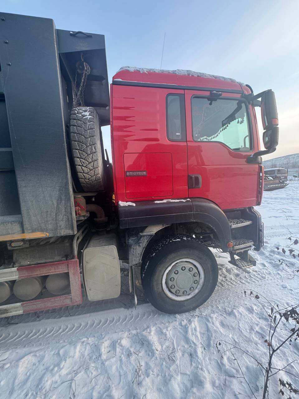 Howo T5G 6x4 Самосвал 2022 г. - фото 4