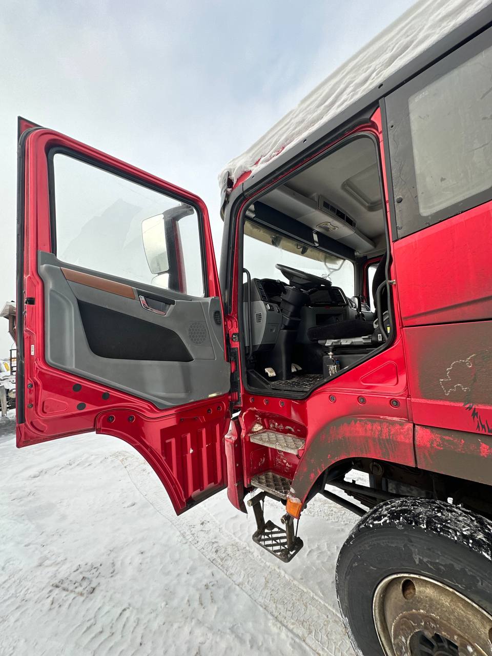 Shacman (Shaanxi) SX* 8x4 Самосвал 2023 г. - фото 9