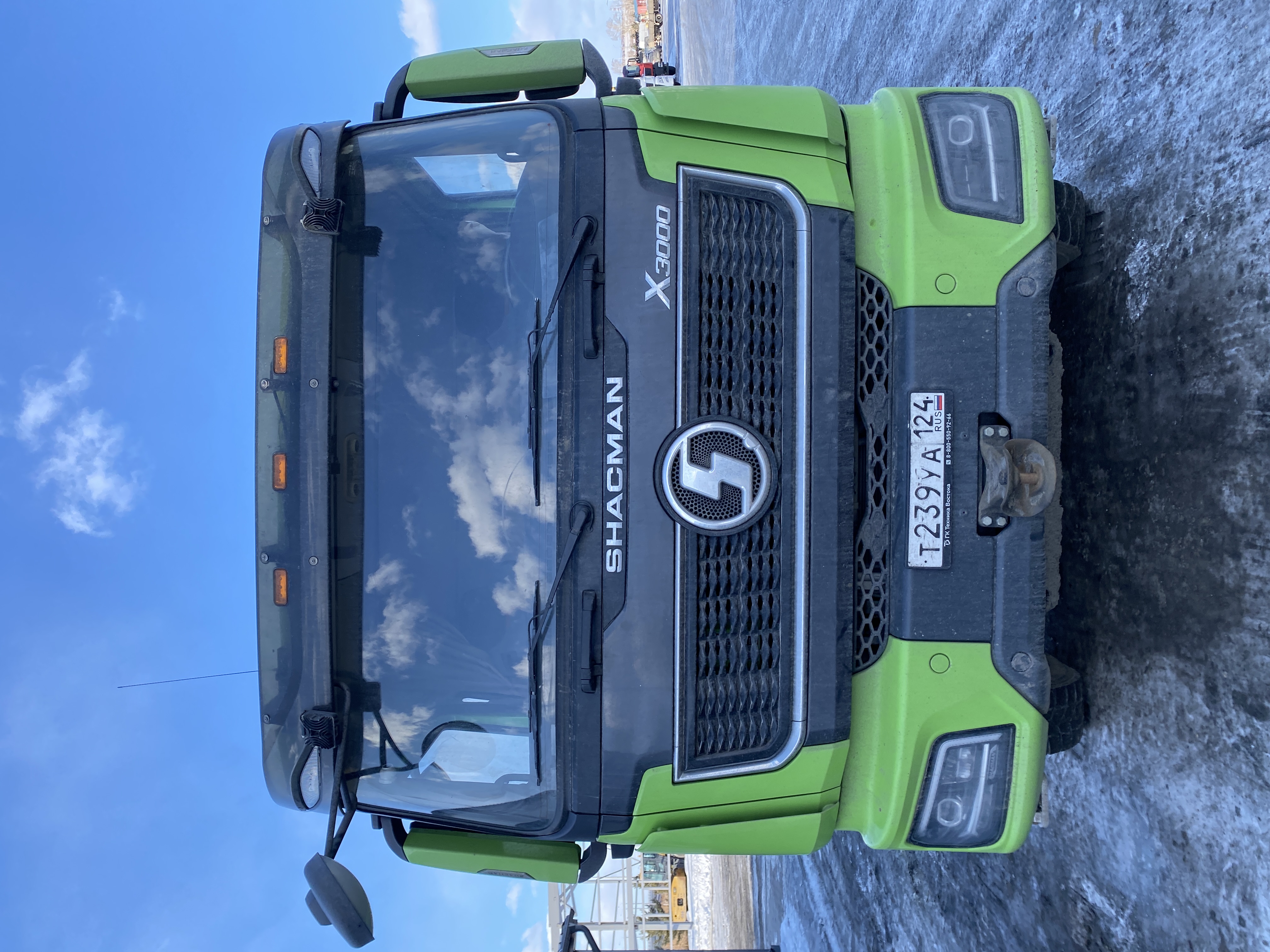 Shacman (Shaanxi) SX* 8x4 Самосвал 2023 г.