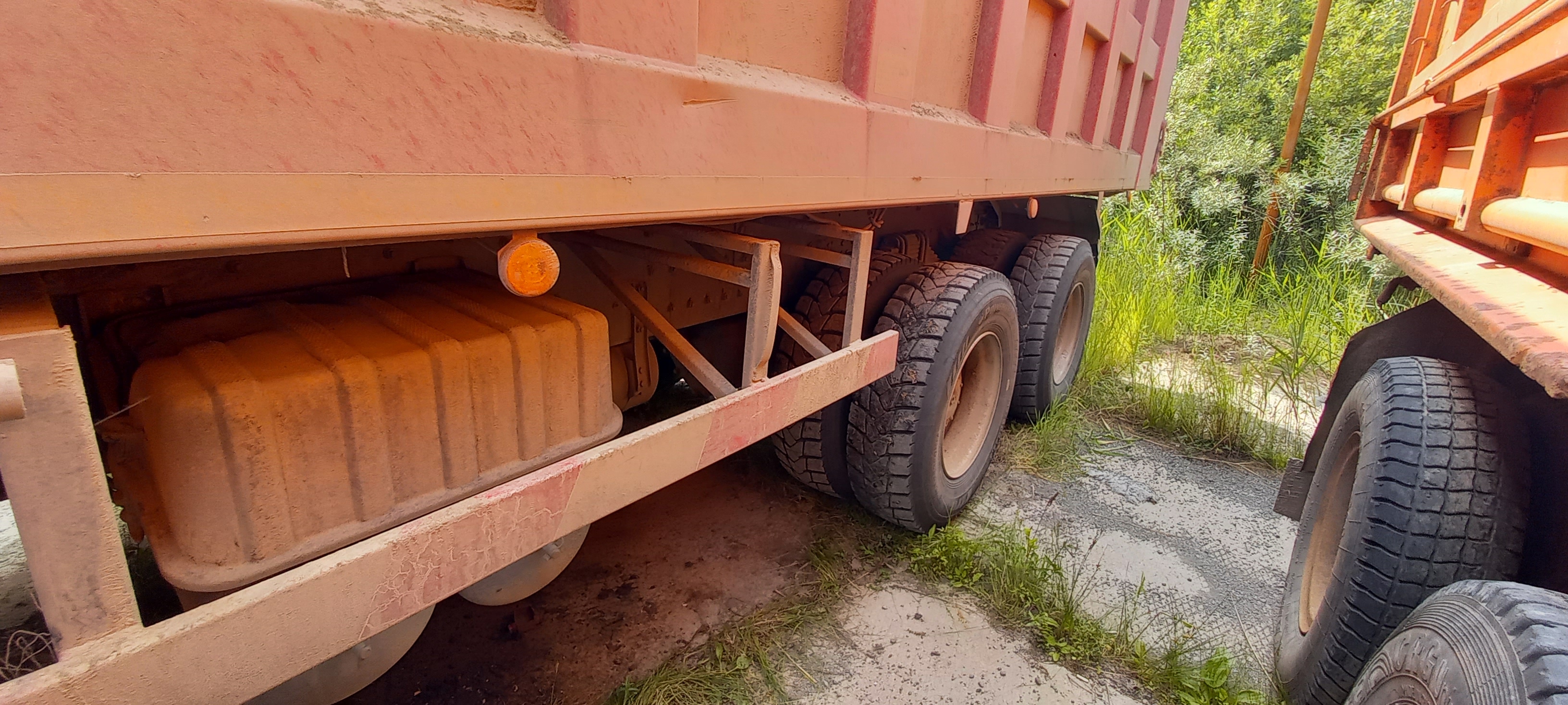 HONGYAN 908 8x4 Самосвал 2022 г. - фото 3