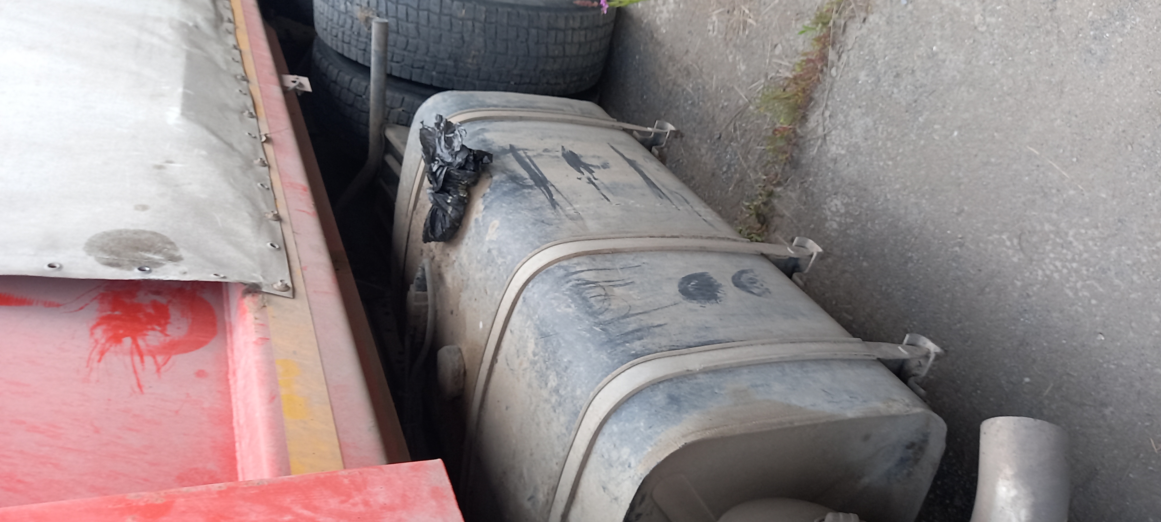 АРЗАМАССКИЙ ЗАВОД КОММУНАЛЬНОГО МАШИНОСТРОЕНИЯ КО-440* на шасси КамАЗ 65115 6x4 Мусоровоз 2019 г. - фото 6