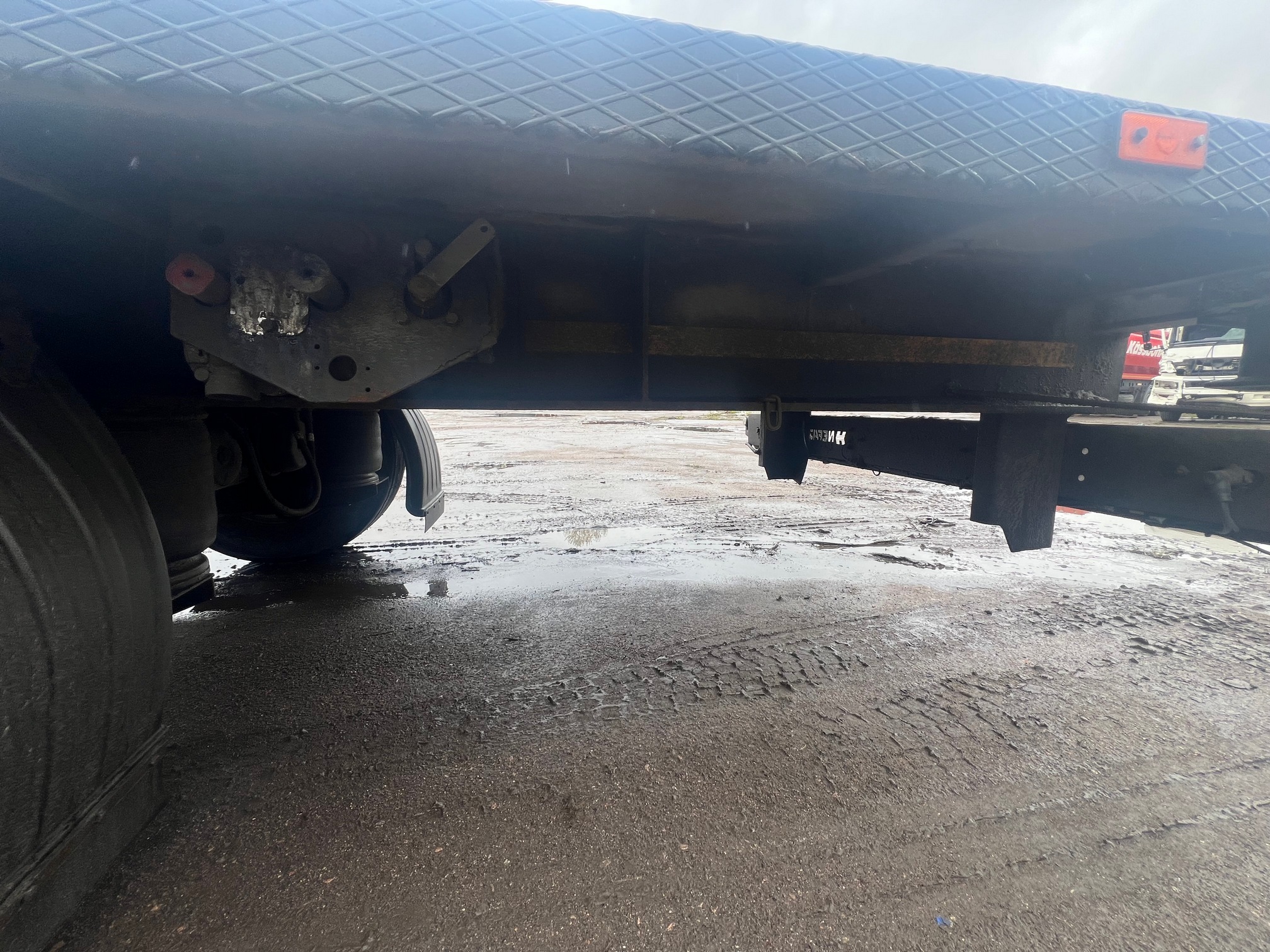 Полуприцеп-контейнеровоз НЕФАЗ  93341-2300100-07 2019 г. - фото 9