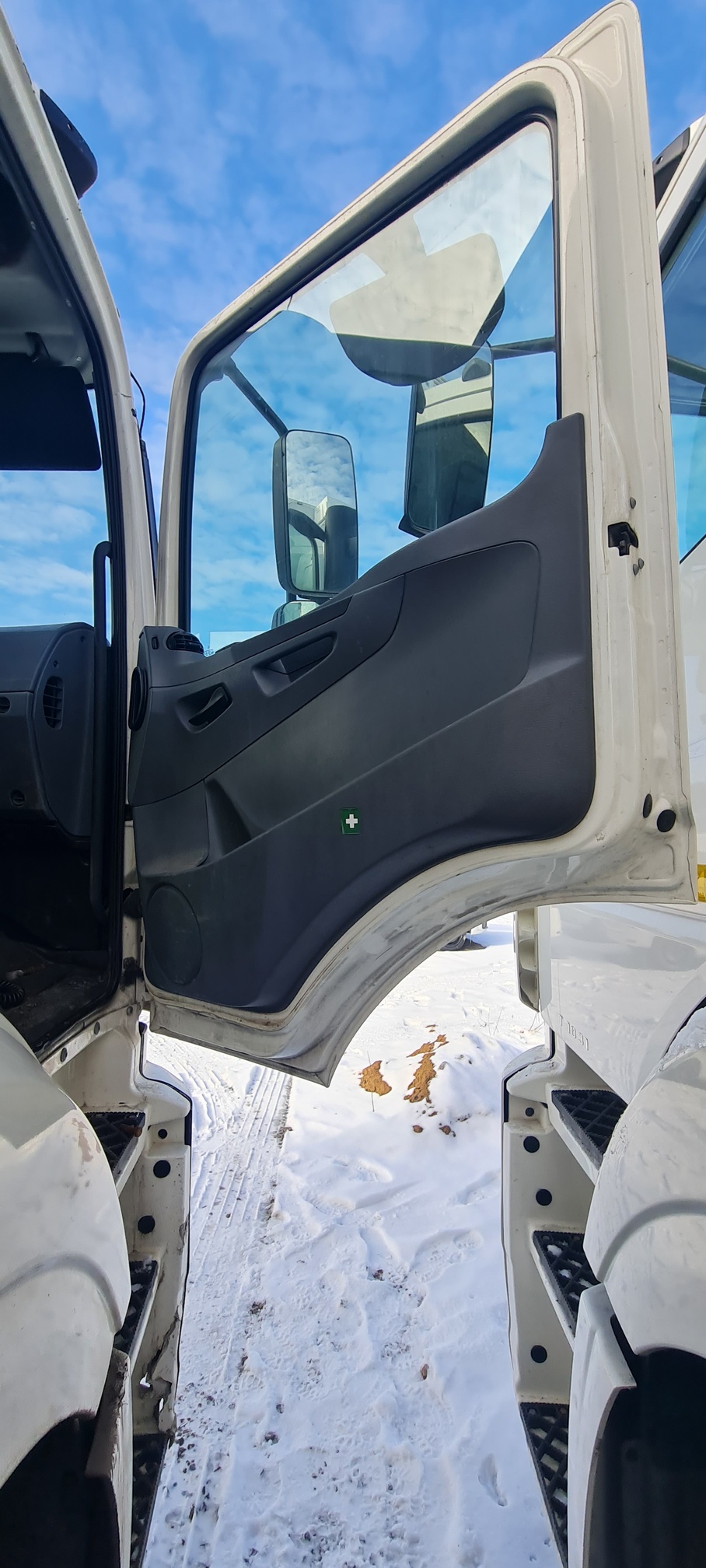 Рефрижератор на ш.КАМАЗ 5325 2022 г. - фото 17