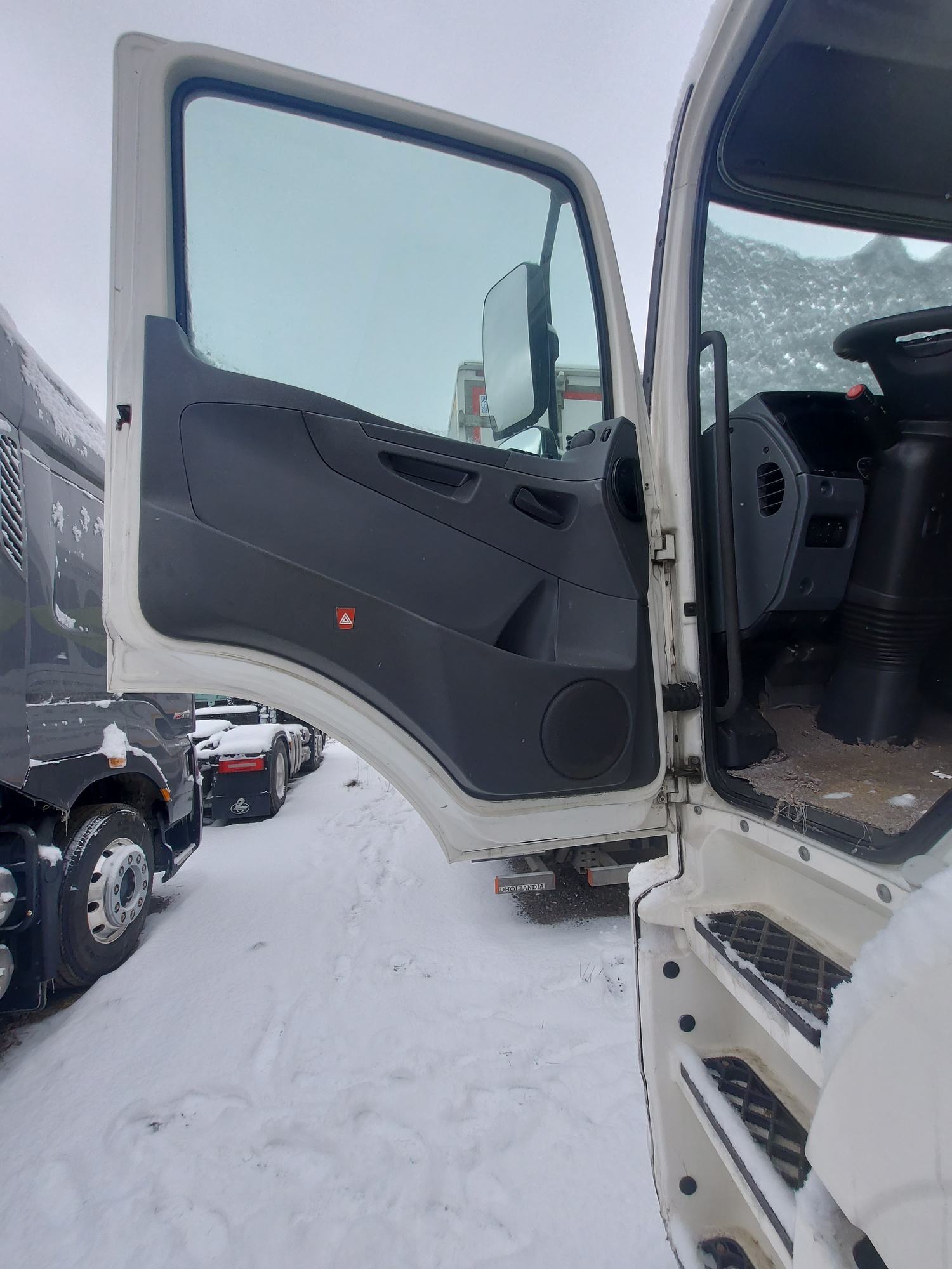 Рефрижератор на ш.КАМАЗ 5325 2022 г. - фото 32