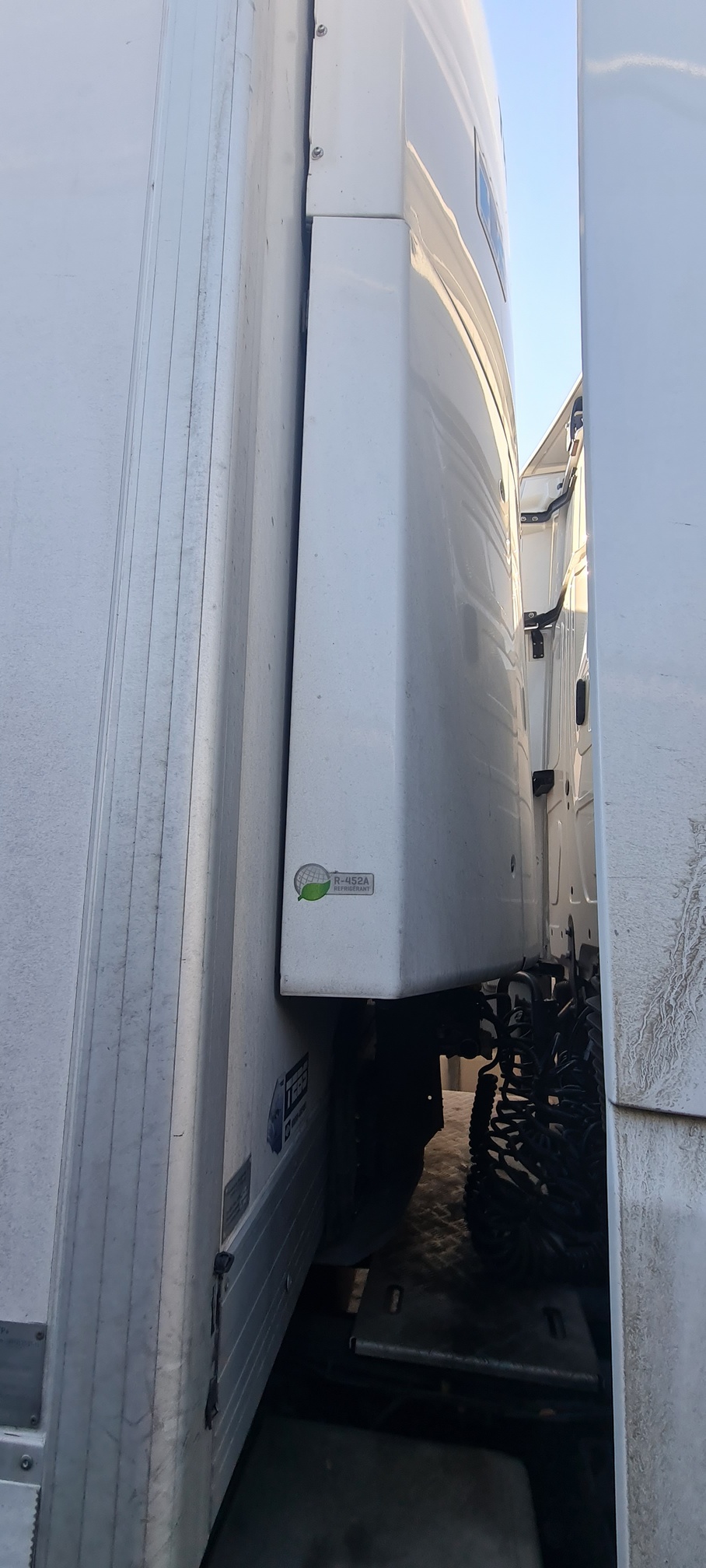 Полуприцеп рефрижератор СТТМ СARGOLINE 972200 2022 г. - фото 3