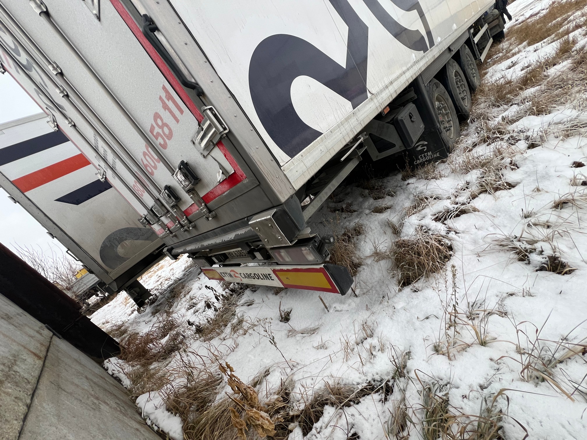 Полуприцеп рефрижератор СТТМ СARGOLINE 972200 2022 г. - фото 7