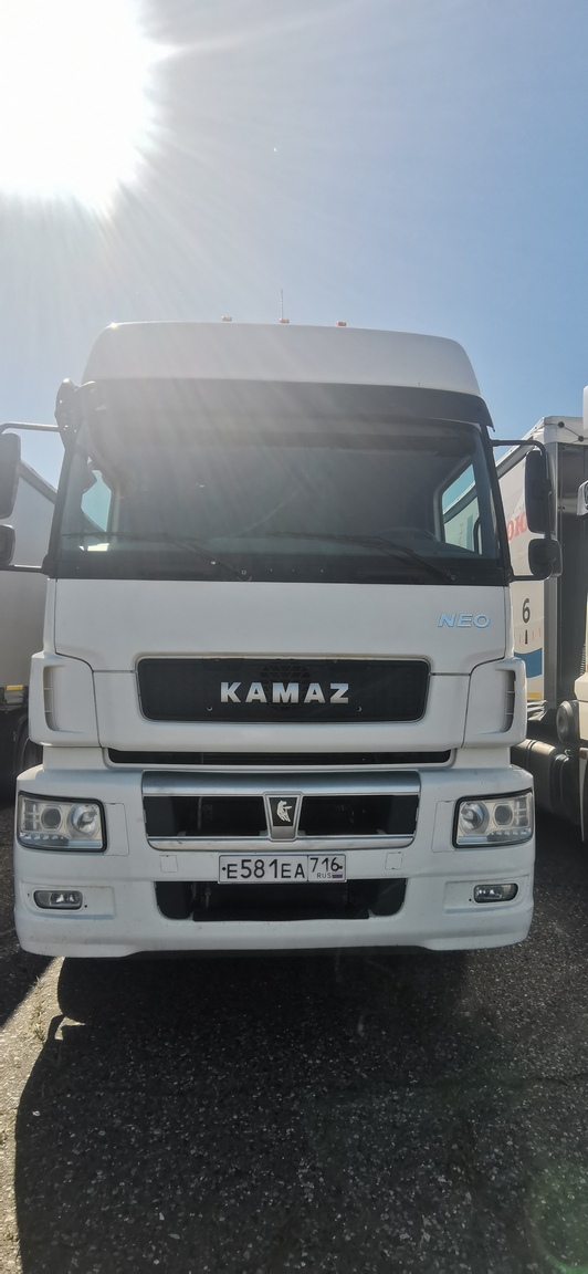 Седельный тягач КАМАЗ 5490-892-DC (газодизель) 2019 г.