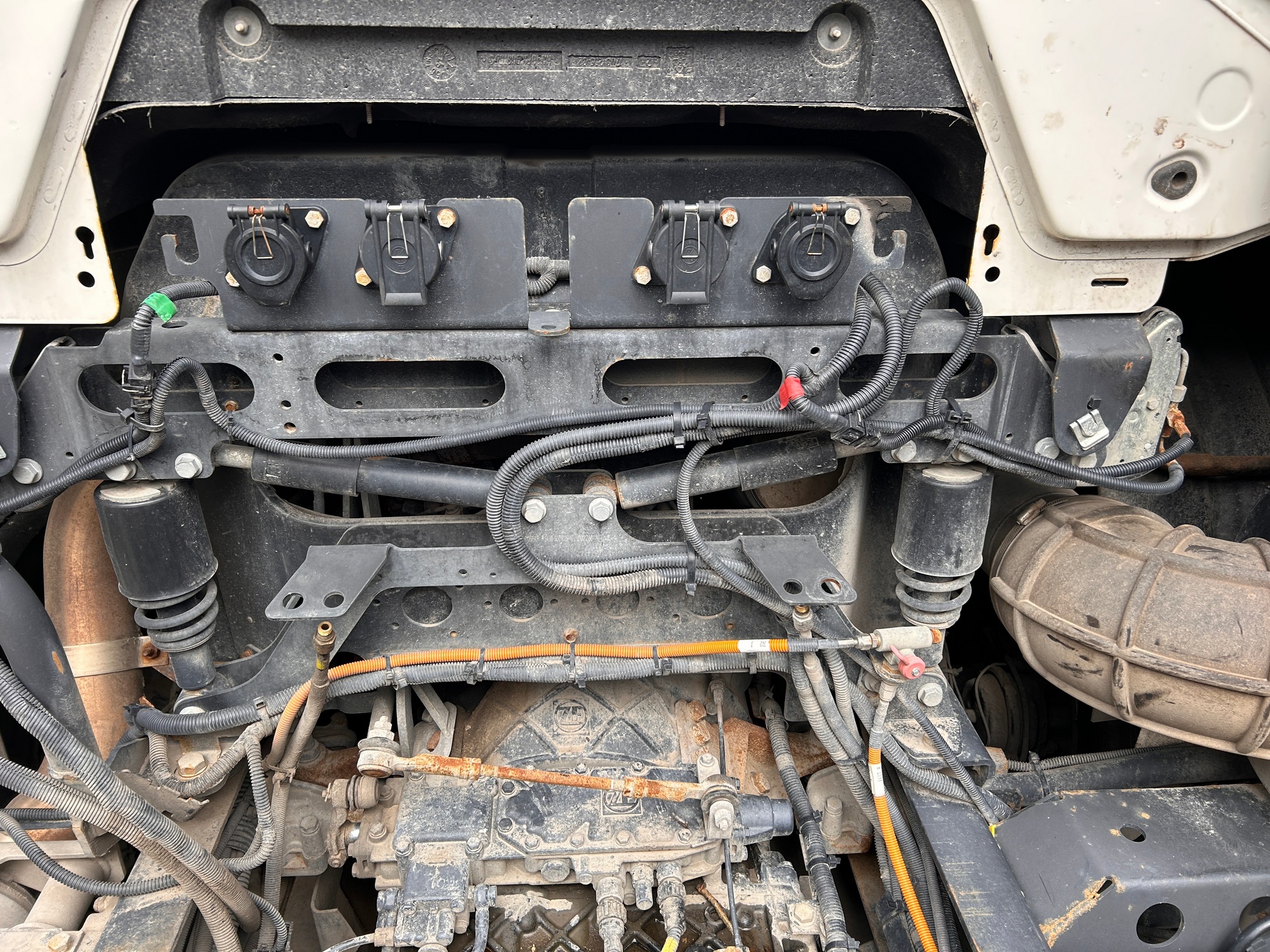 Седельный тягач КАМАЗ 5490-892-DC (газодизель) 2019 г. - фото 36