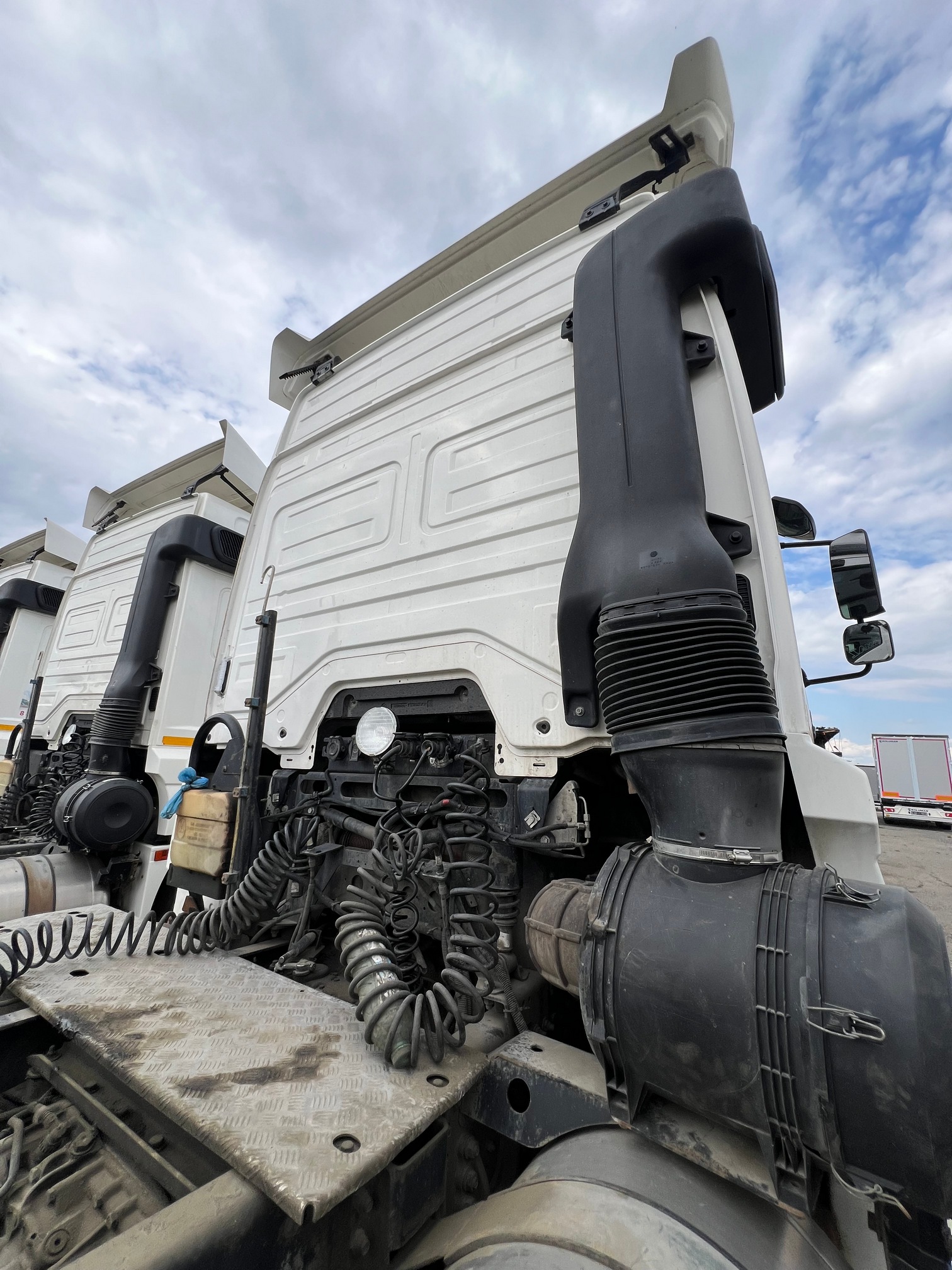 Седельный тягач КАМАЗ 5490-80802-90(5P) (СПГ) 2021 г. - фото 13