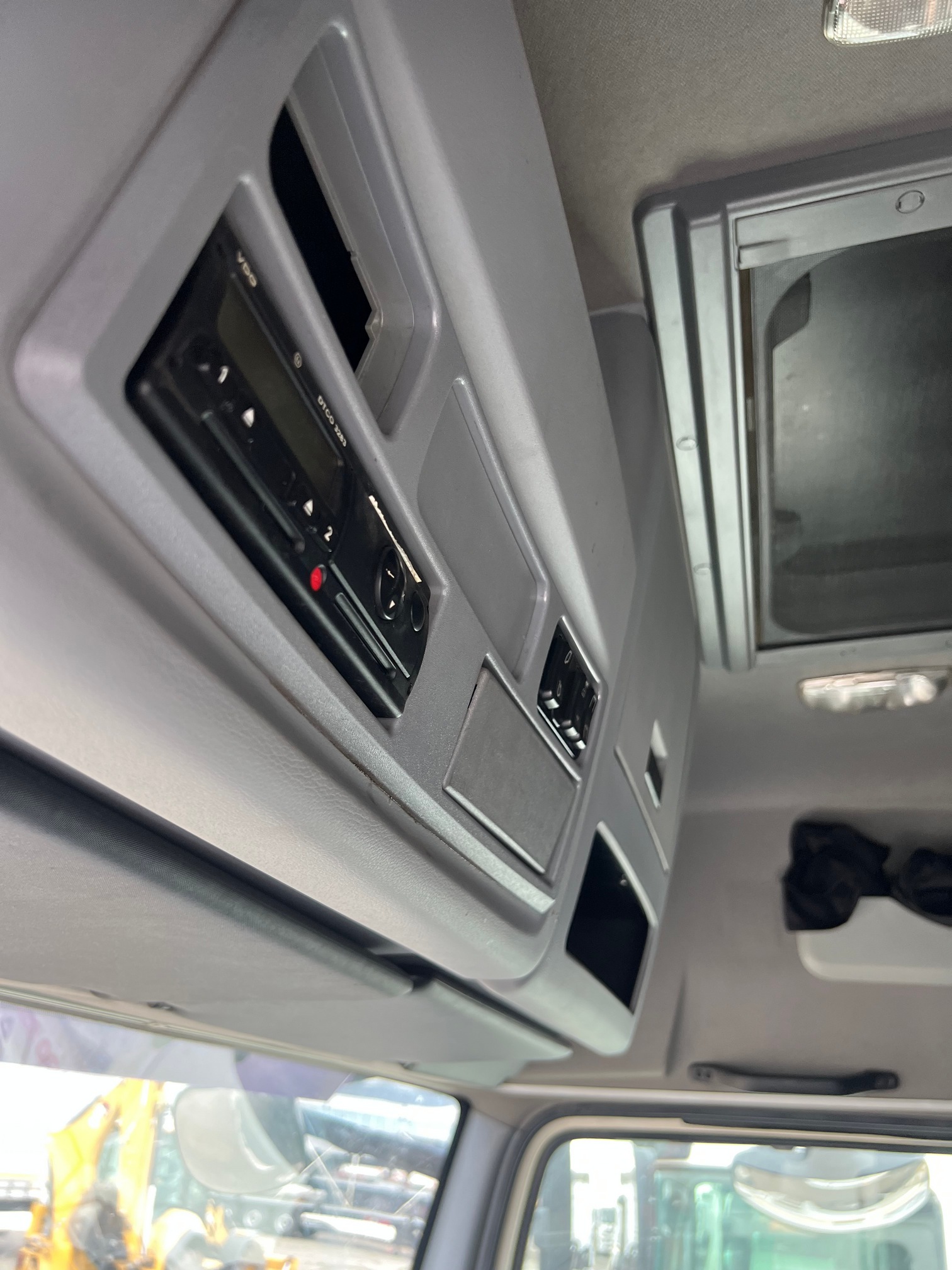 Седельный тягач КАМАЗ 5490-80802-90(5P) (СПГ) 2021 г. - фото 18