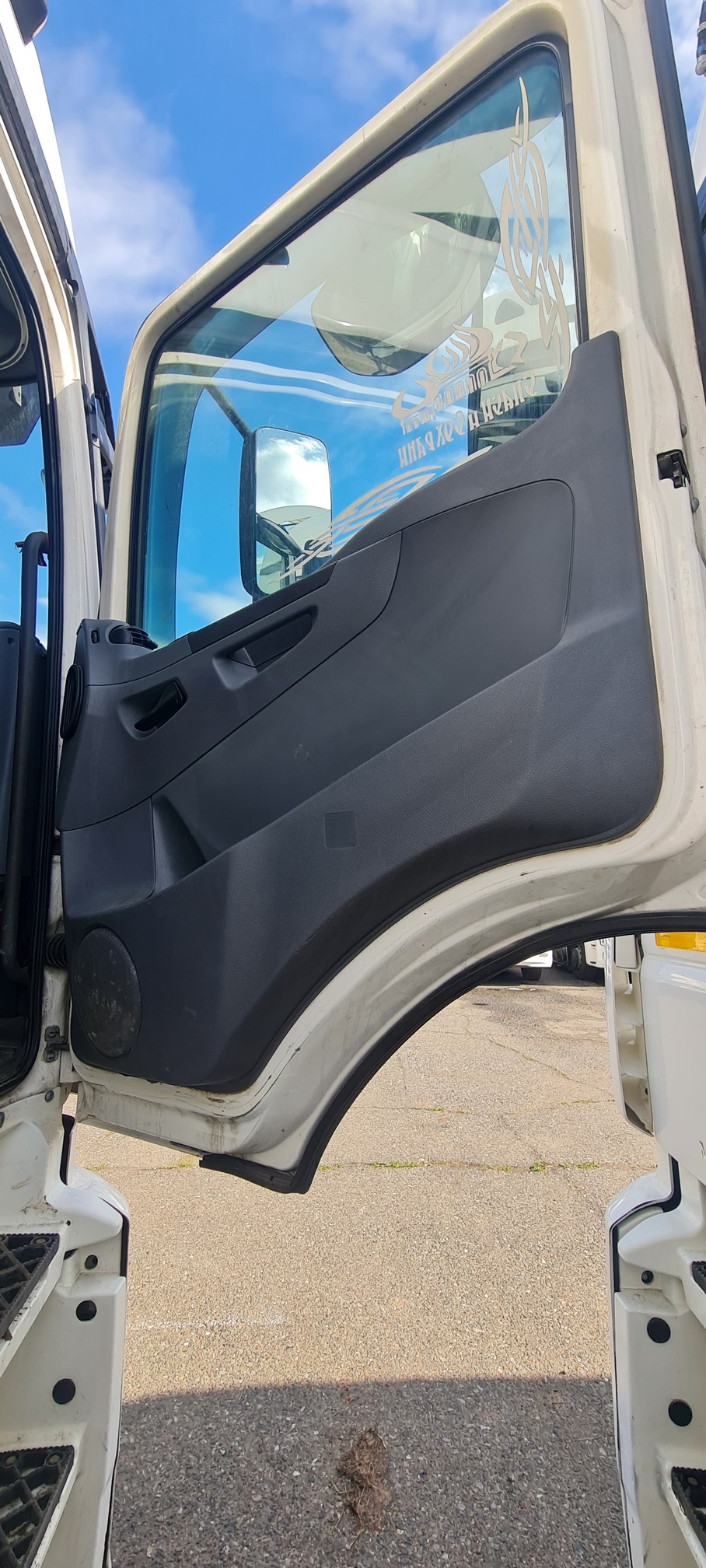 Седельный тягач КАМАЗ 5490-80802-90(5P) (СПГ) 2021 г. - фото 9