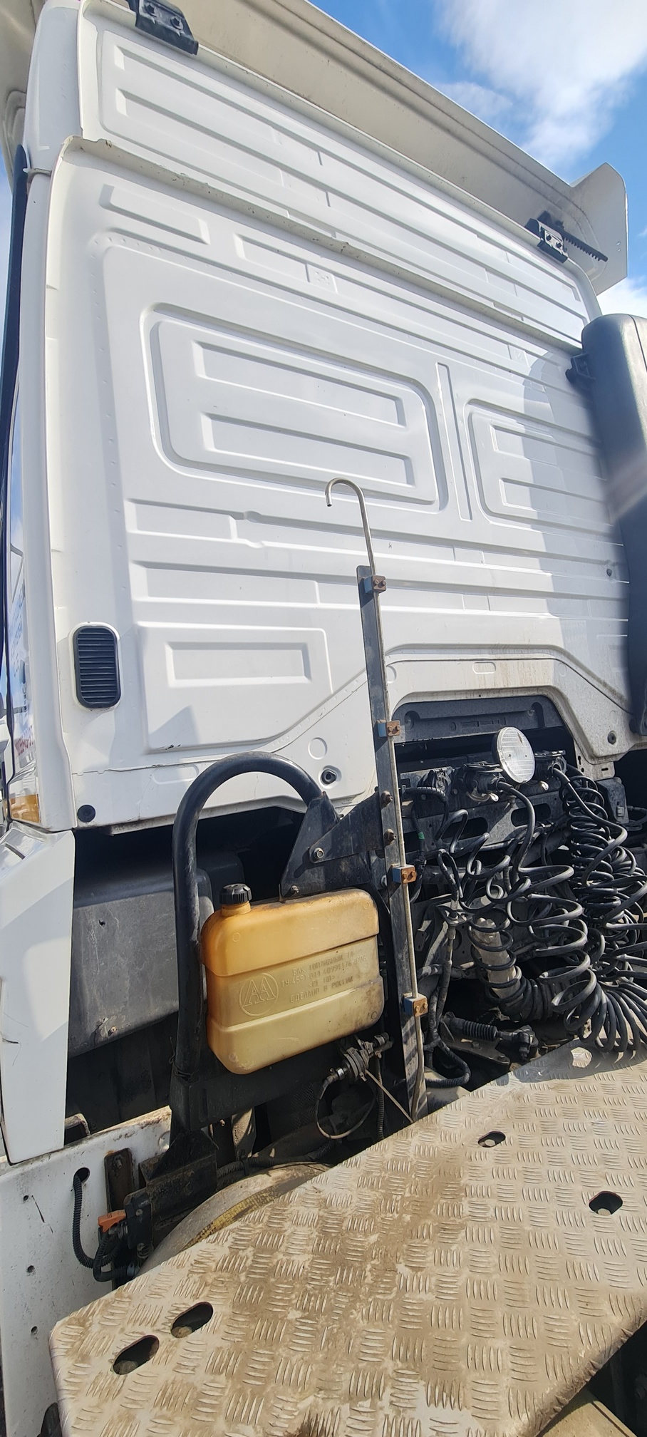 Седельный тягач КАМАЗ 5490-80802-90(5P) (СПГ) 2021 г. - фото 45