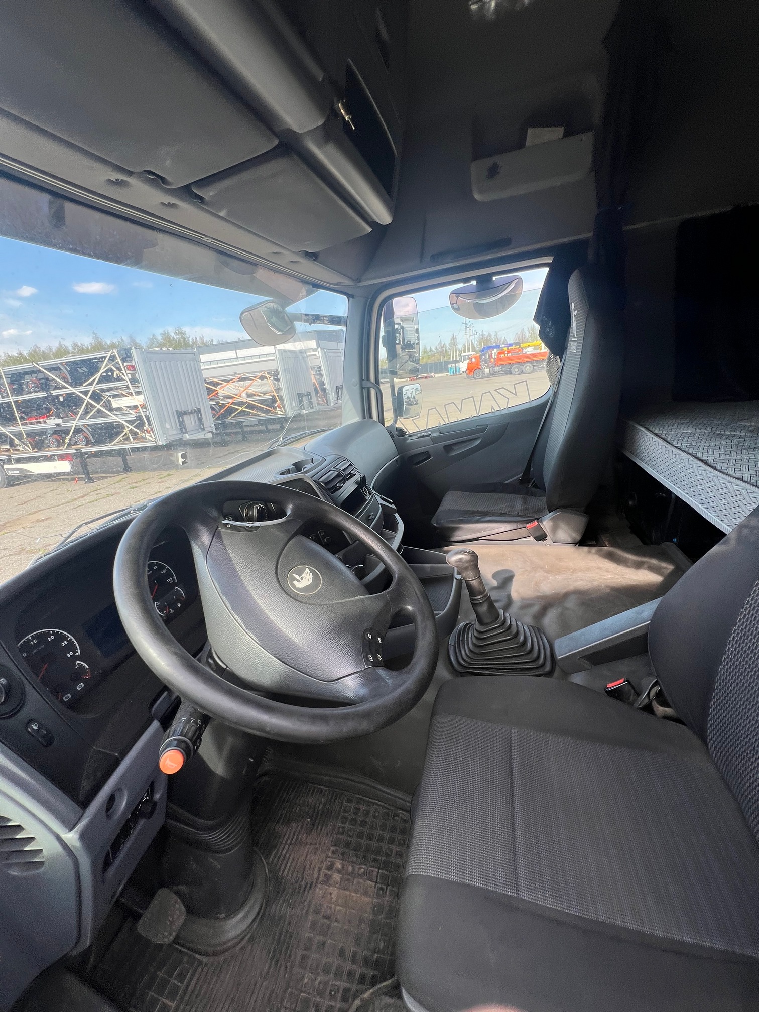 Седельный тягач КАМАЗ 5490-80802-90(5P) (СПГ) 2021 г. - фото 16