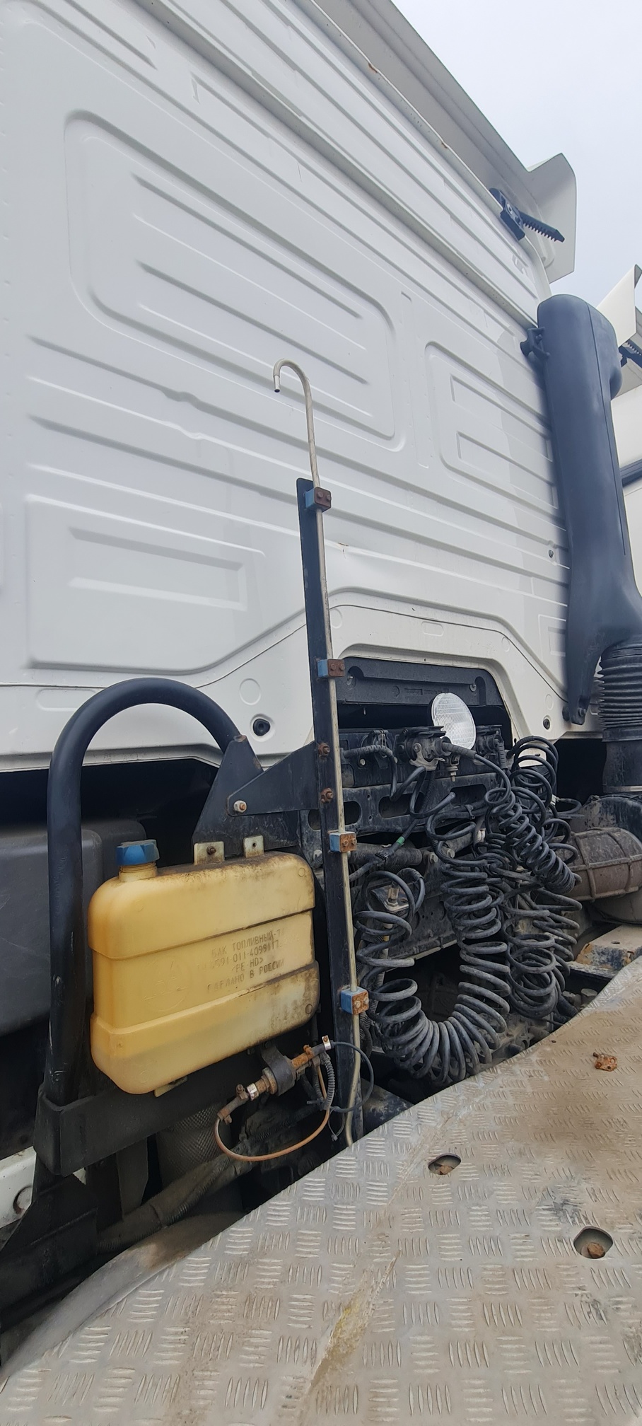 Седельный тягач КАМАЗ 5490-80802-90(5P) (СПГ) 2021 г. - фото 49