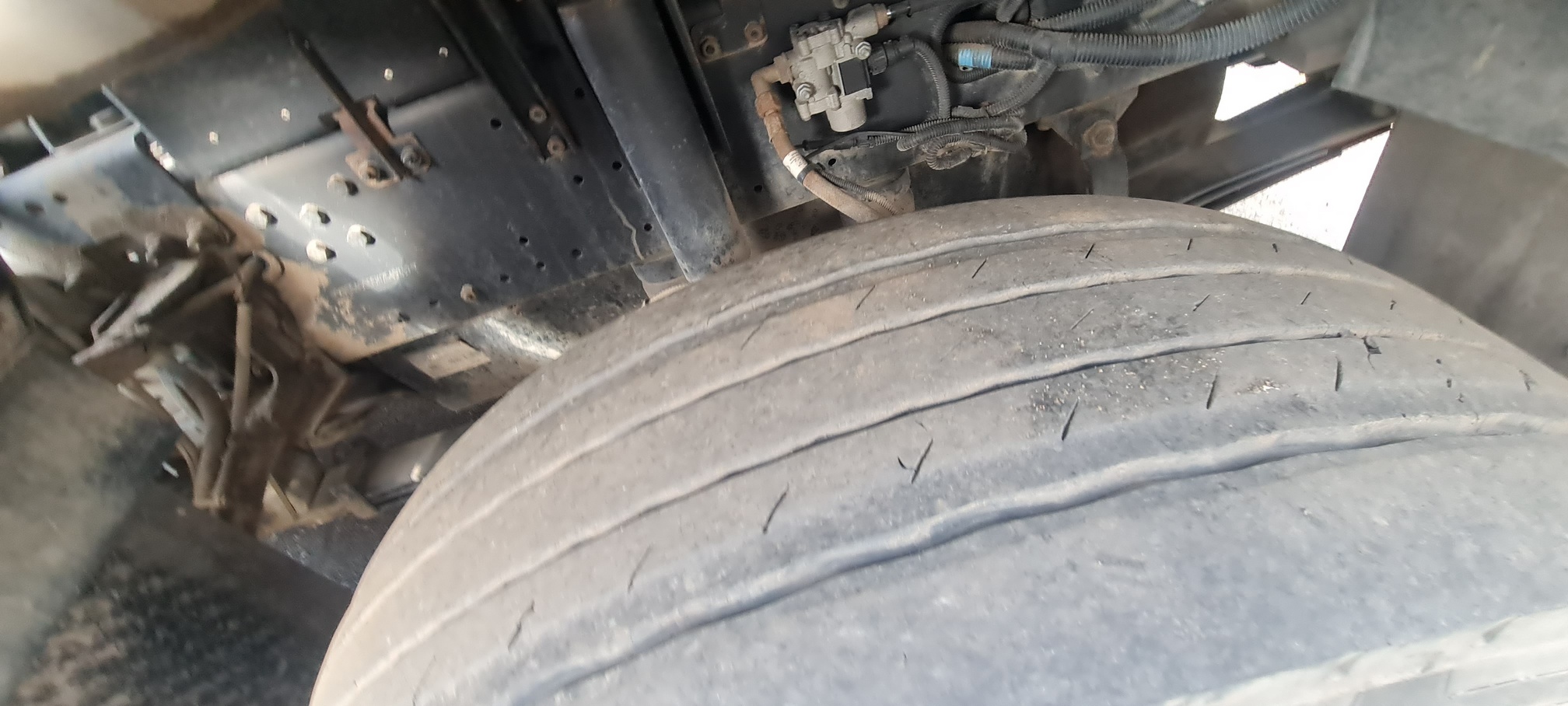 Седельный тягач КАМАЗ 5490-80802-90(5P) (СПГ) 2021 г. - фото 12