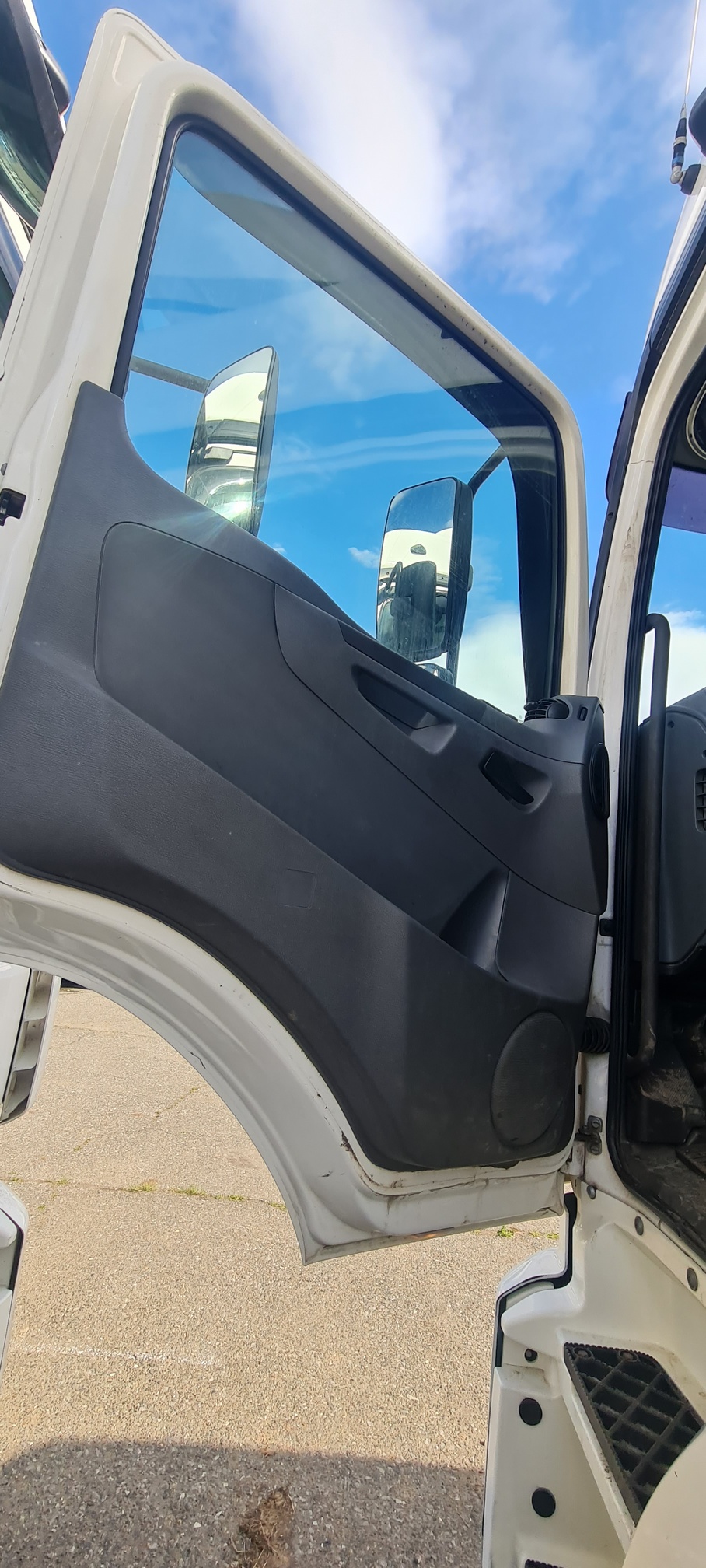 Седельный тягач КАМАЗ 5490-80802-90(5P) (СПГ) 2021 г. - фото 26