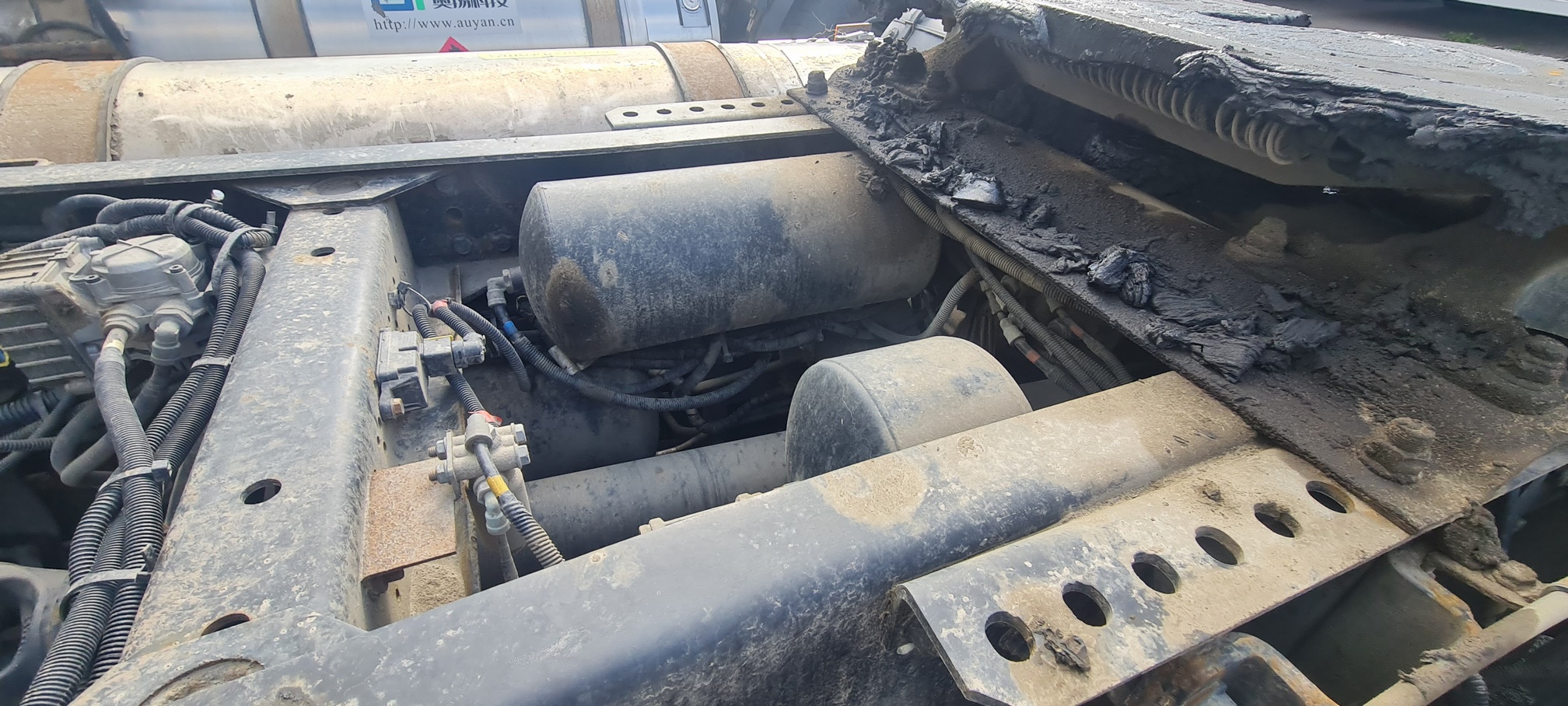 Седельный тягач КАМАЗ 5490-80802-90(5P) (СПГ) 2021 г. - фото 45