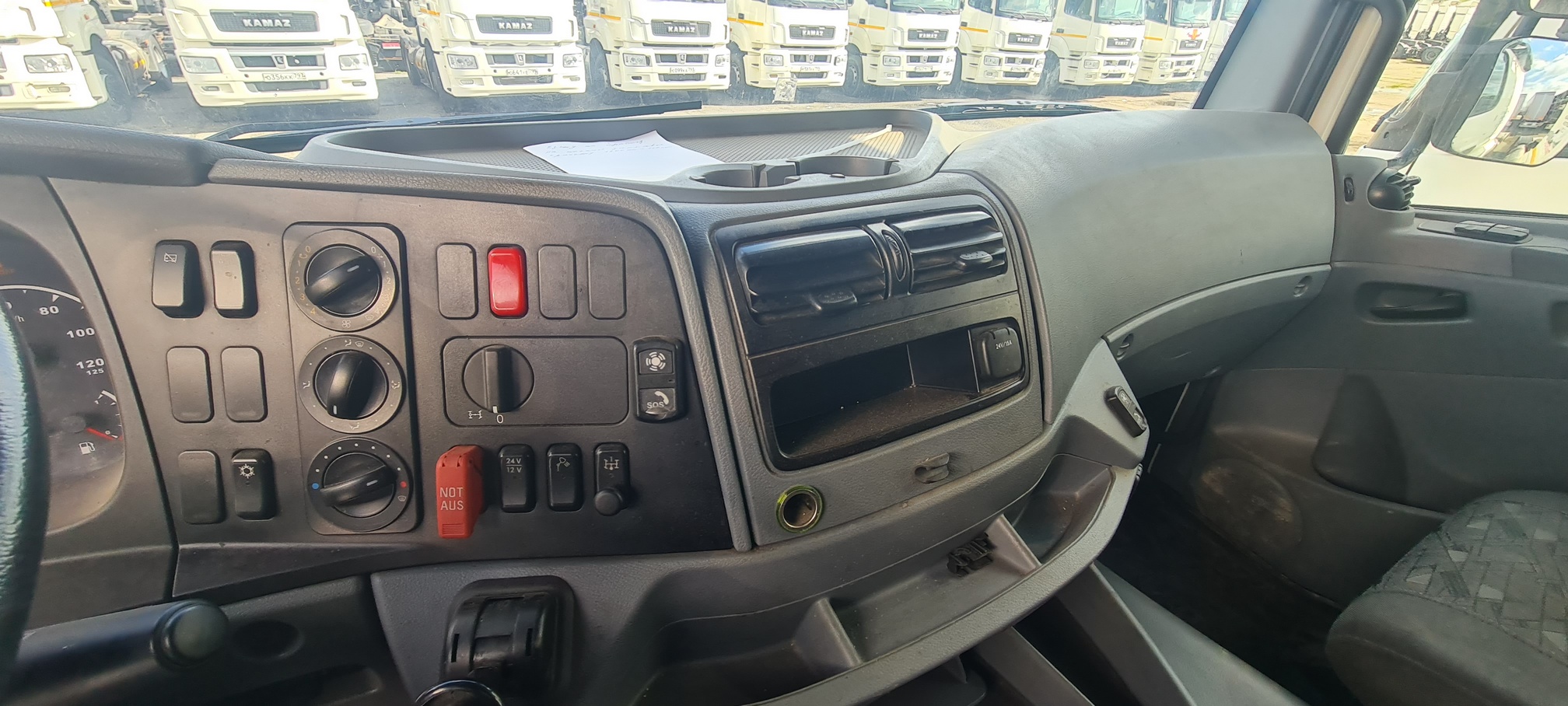 Седельный тягач КАМАЗ 5490-80802-90(5P) (СПГ) 2021 г. - фото 32