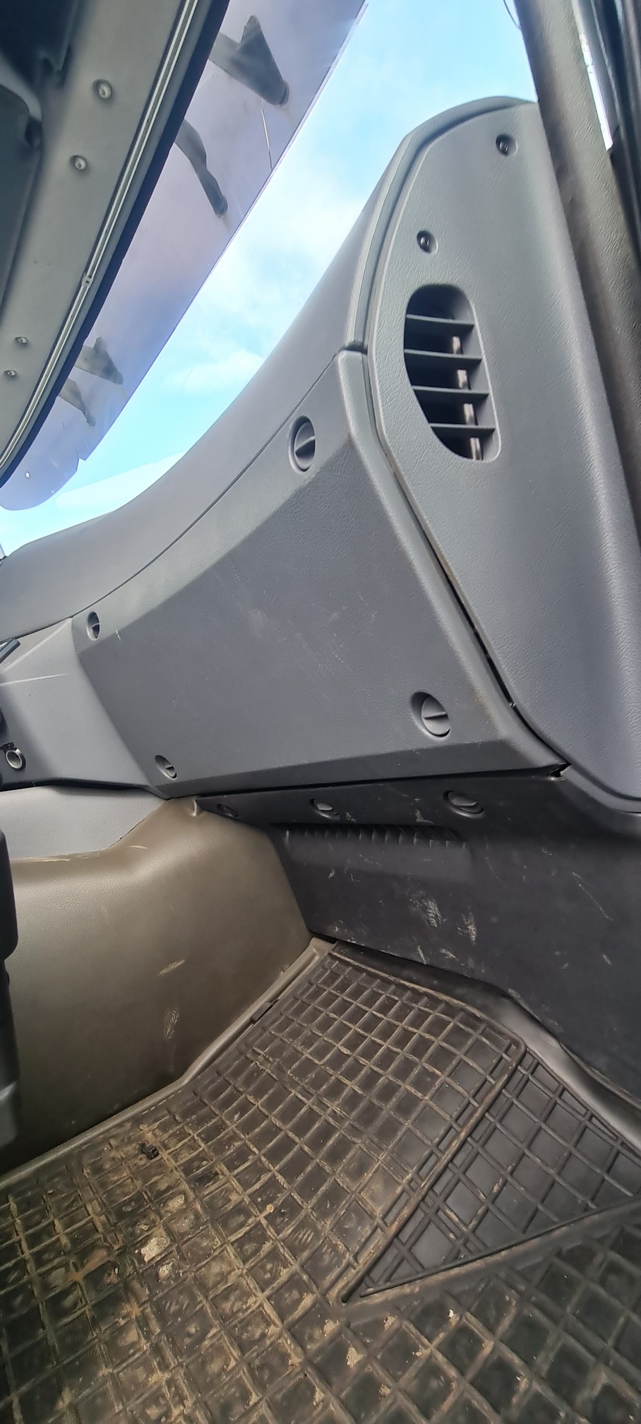 Седельный тягач КАМАЗ 5490-80802-90(5P) (СПГ) 2021 г. - фото 9