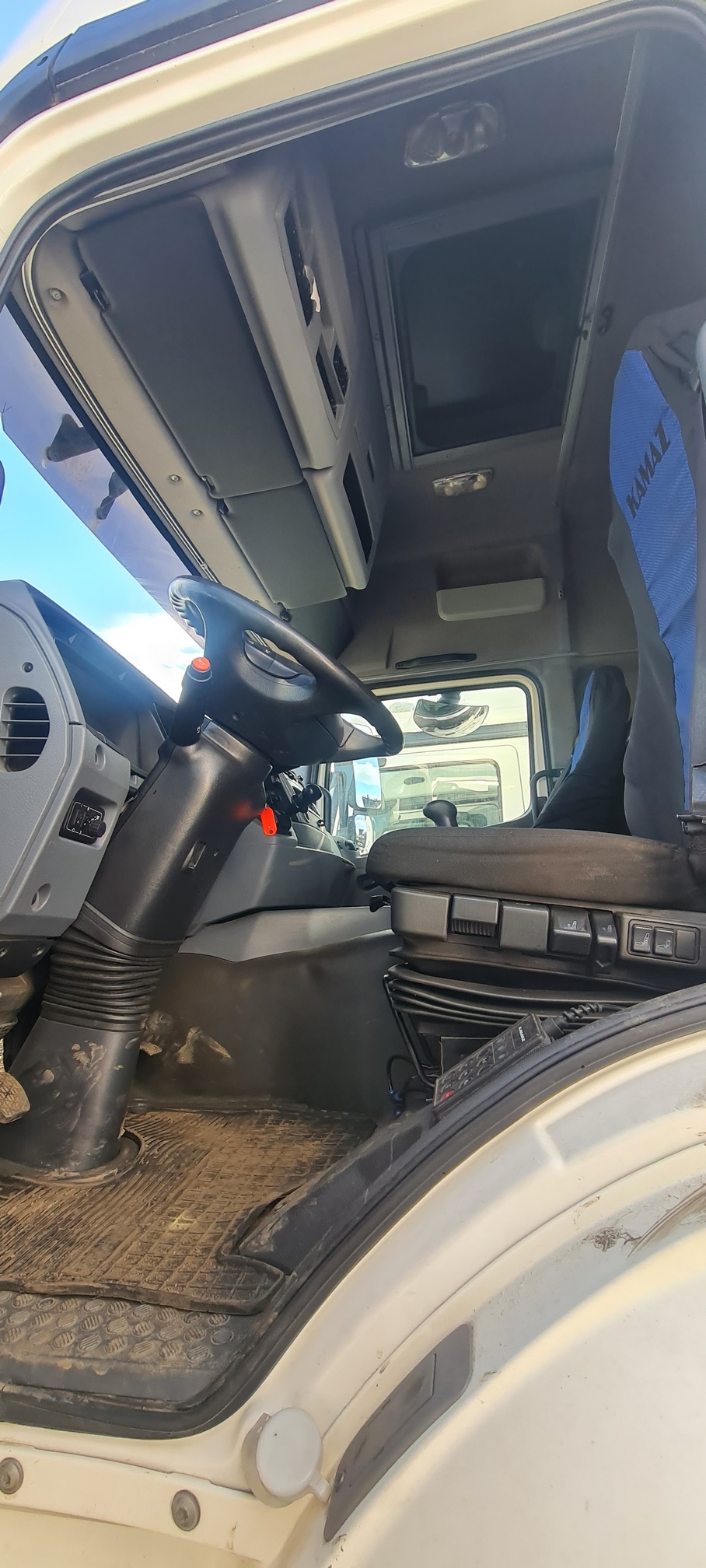 Седельный тягач КАМАЗ 5490-80802-90(5P) (СПГ) 2021 г. - фото 30