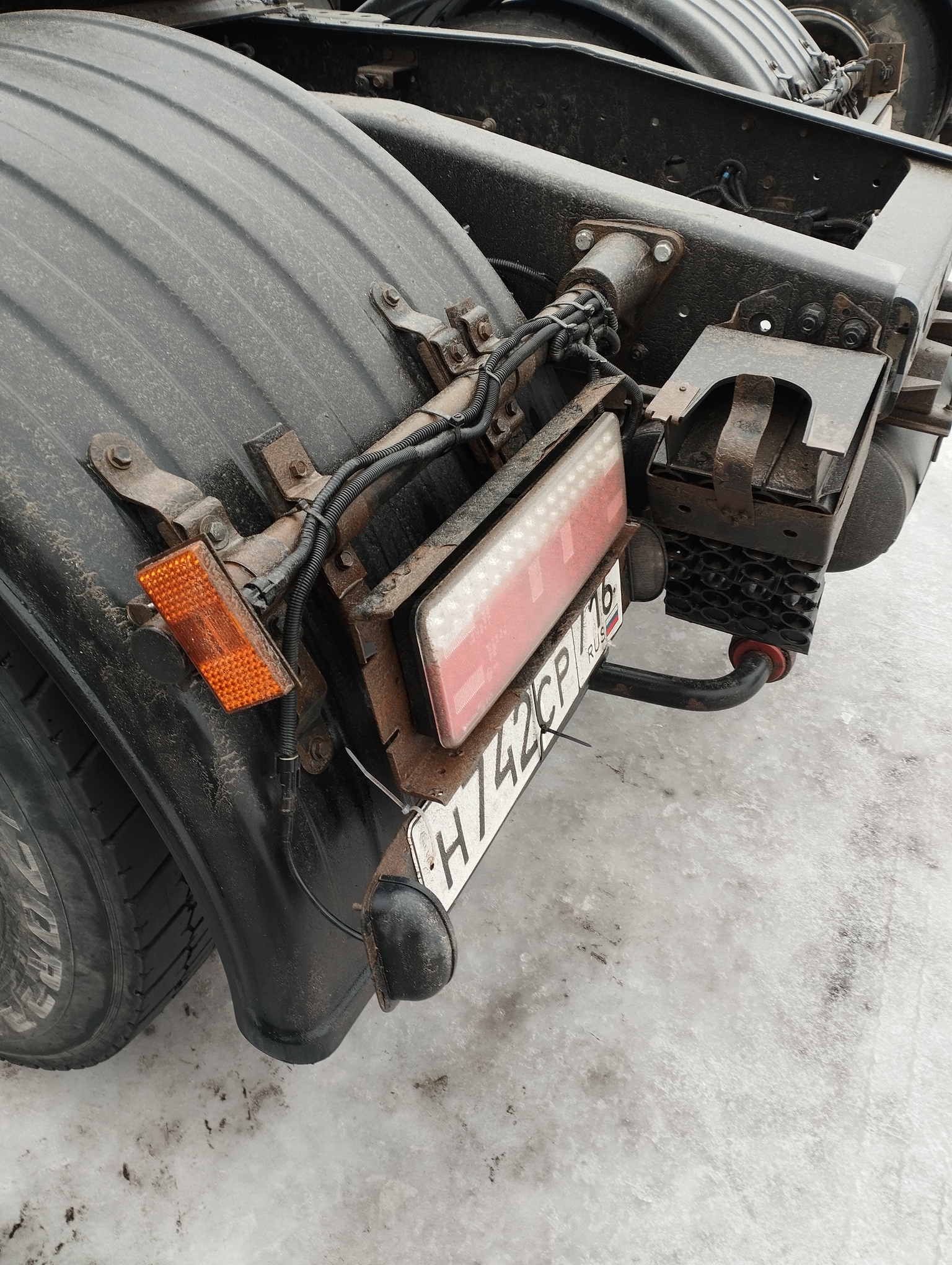 Седельный тягач КАМАЗ 5490-801-DC (газодизель) 2021 г. - фото 28