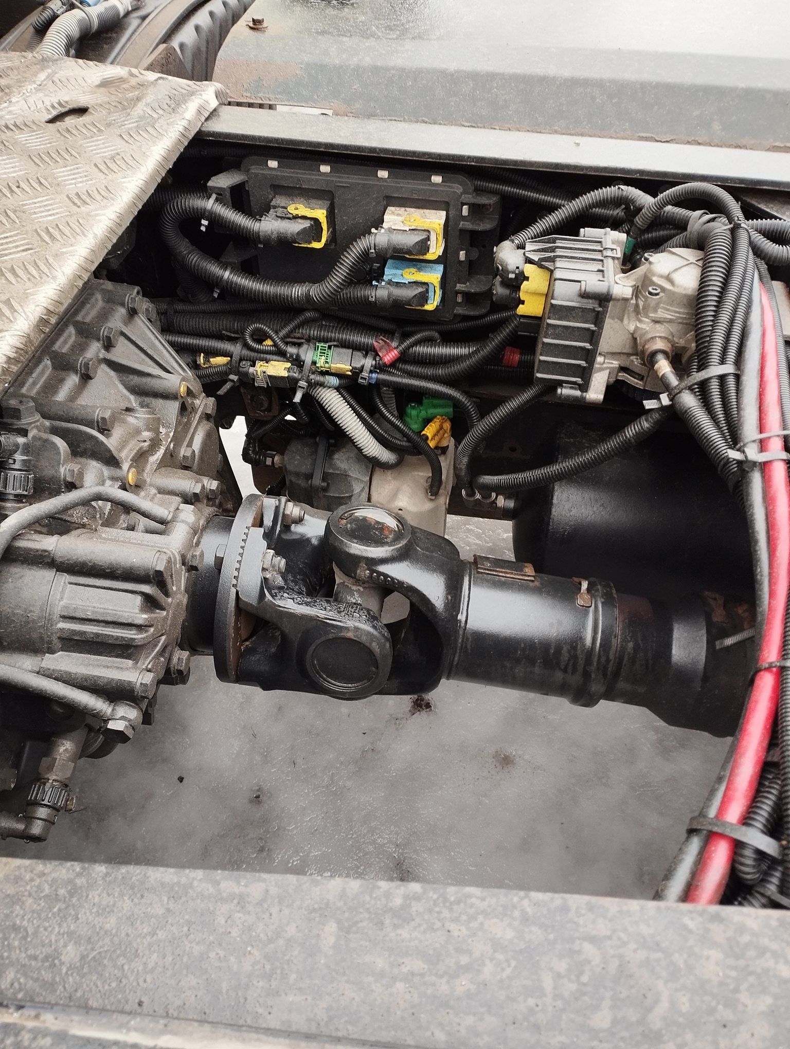 Седельный тягач КАМАЗ 5490-801-DC (газодизель) 2021 г. - фото 35