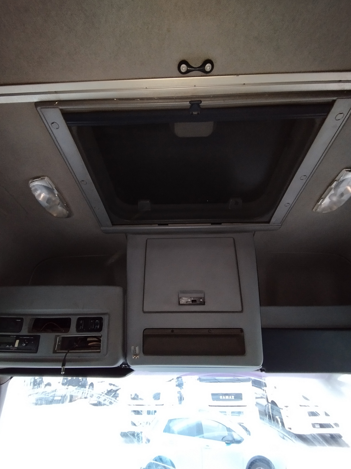 Седельный тягач КАМАЗ 5490-801-DC (газодизель) 2021 г. - фото 56