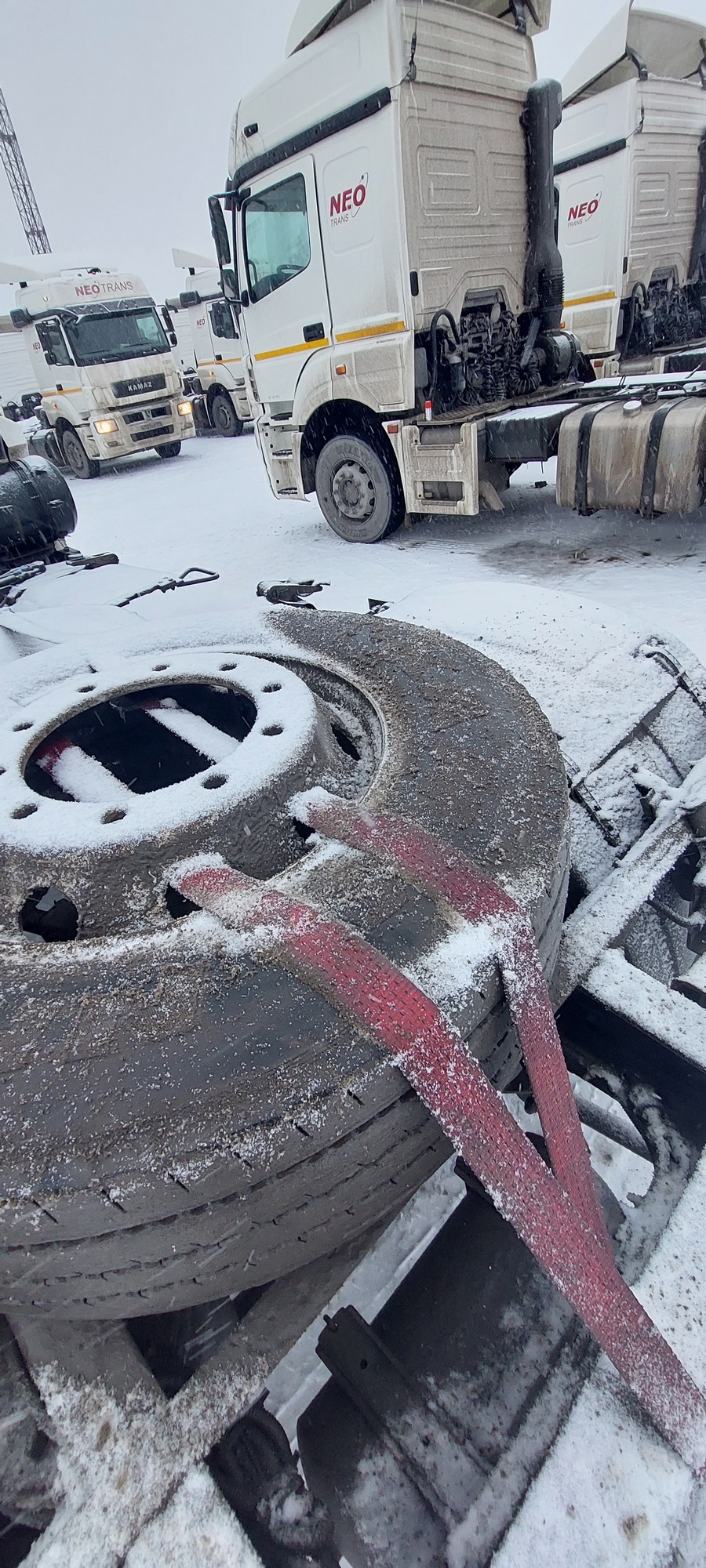 Седельный тягач КАМАЗ 5490-801-DC (газодизель) 2021 г. - фото 24