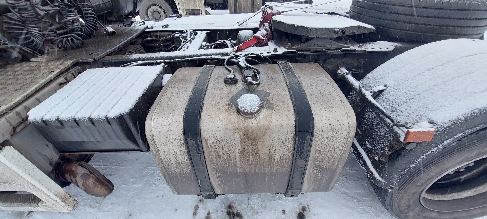 Седельный тягач КАМАЗ 5490-801-DC (газодизель) 2021 г. - фото 29