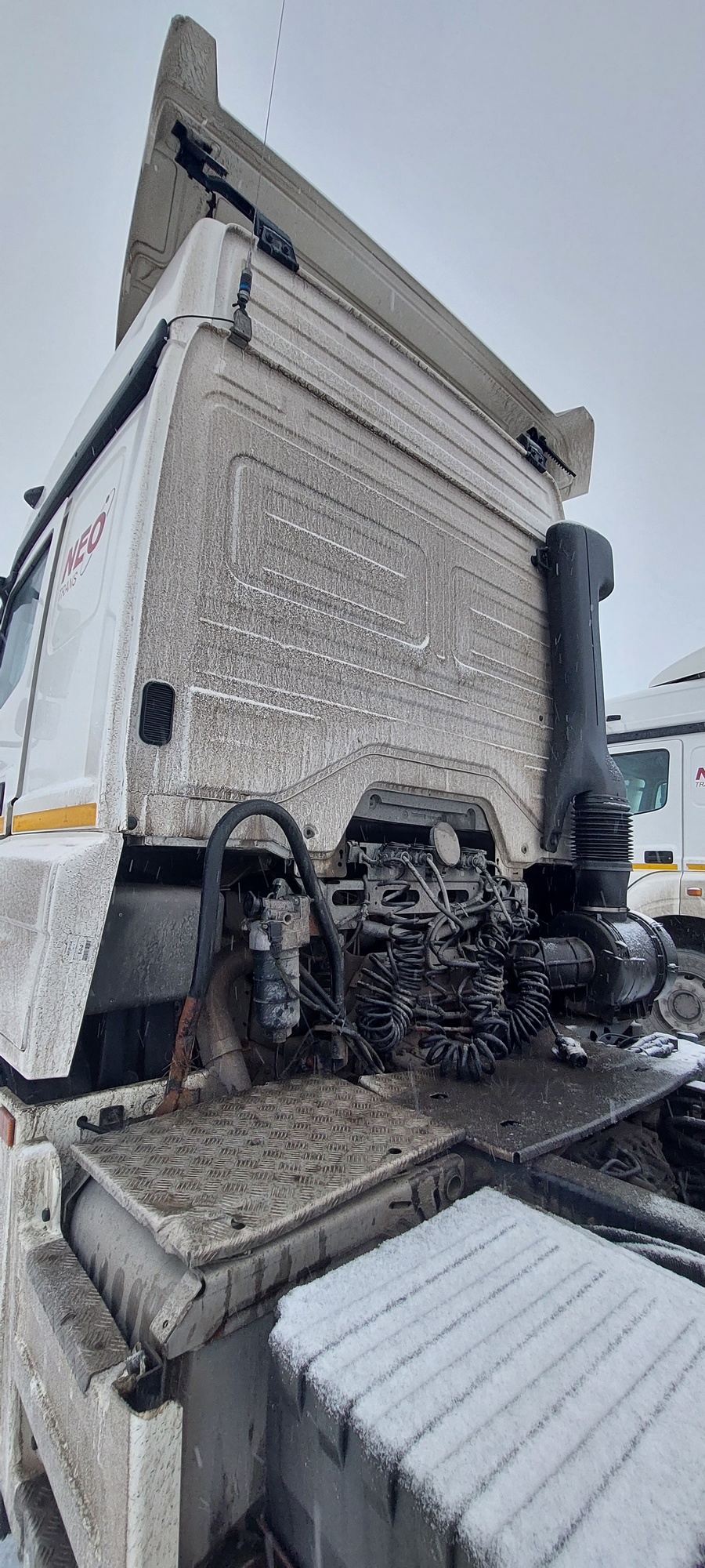 Седельный тягач КАМАЗ 5490-801-DC (газодизель) 2021 г. - фото 30