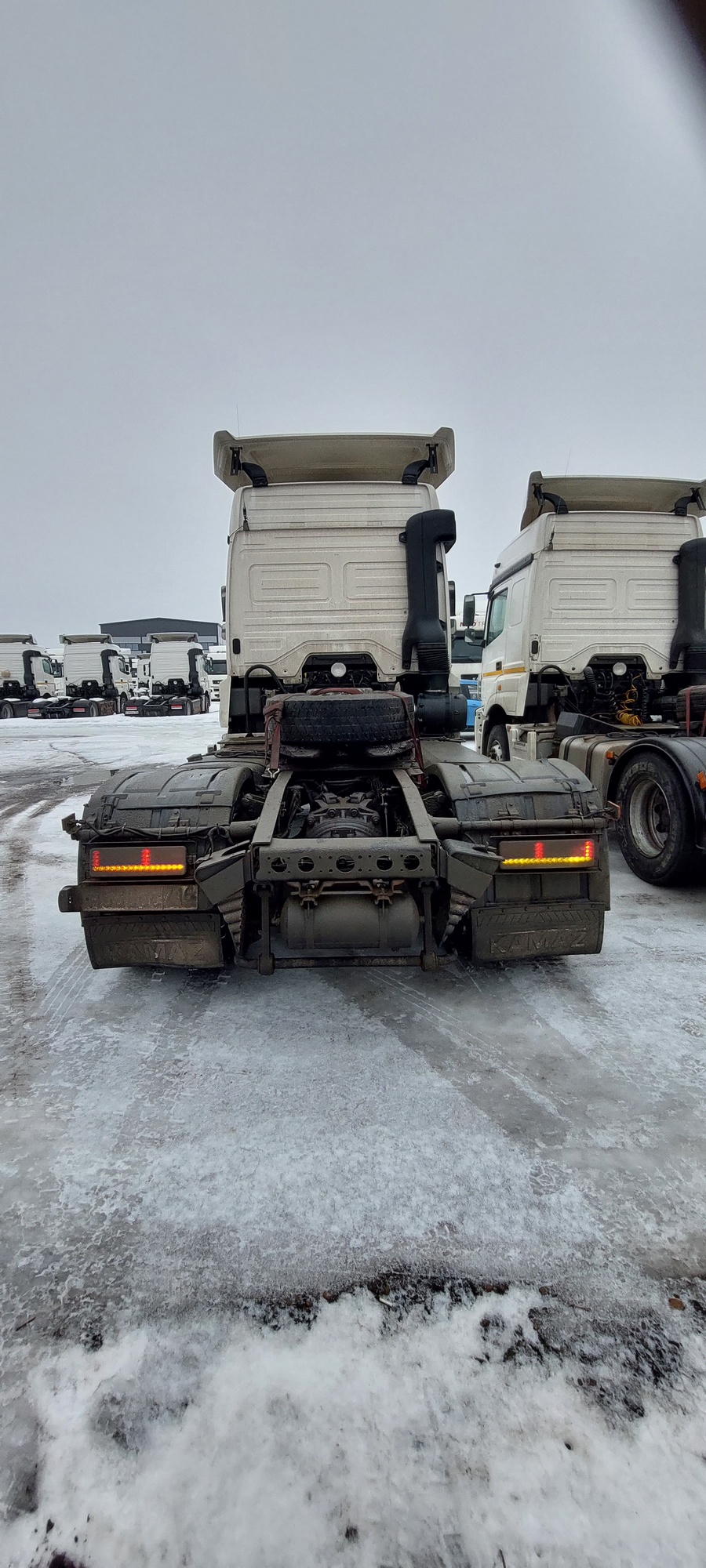 Седельный тягач КАМАЗ 5490-801-DC (газодизель) 2021 г. - фото 26