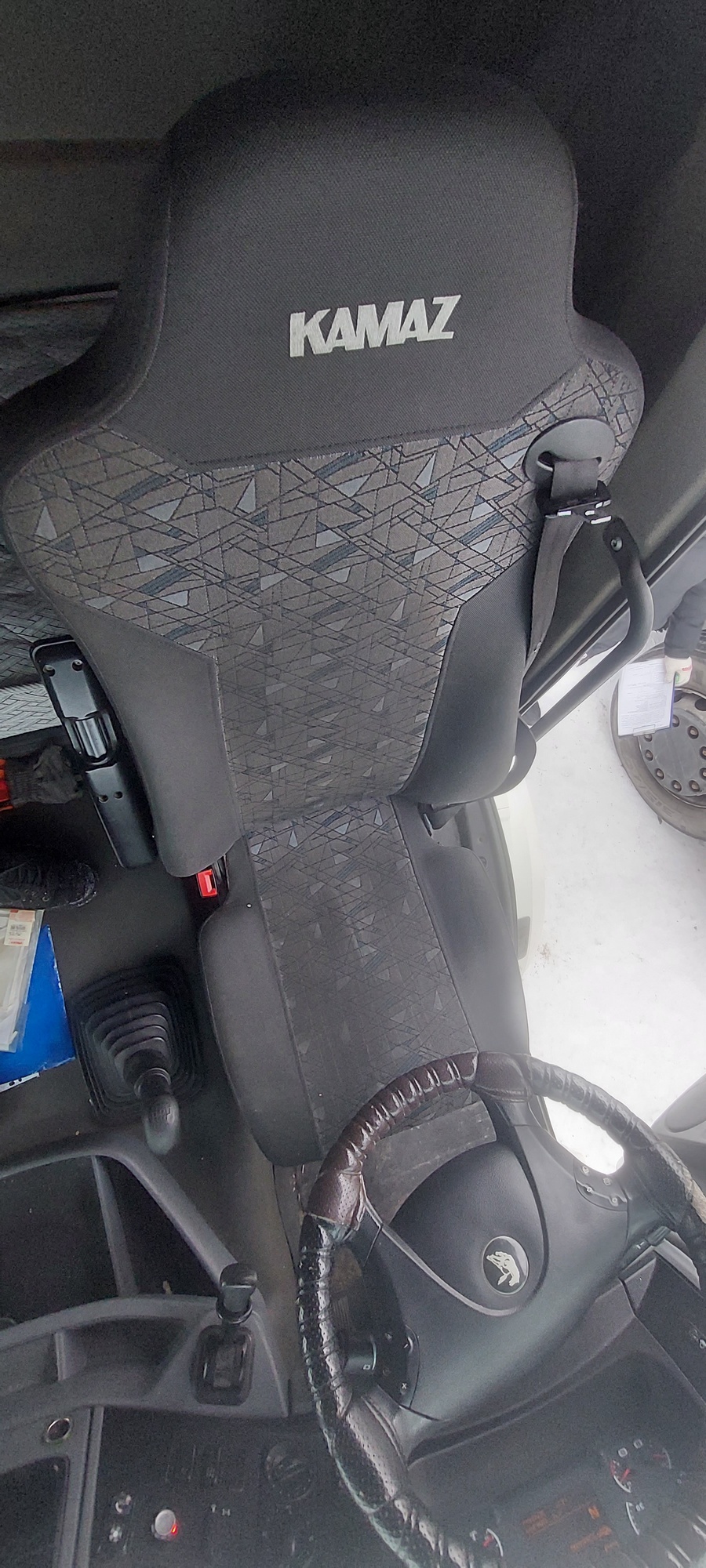 Седельный тягач КАМАЗ 5490-801-DC (газодизель) 2021 г. - фото 32