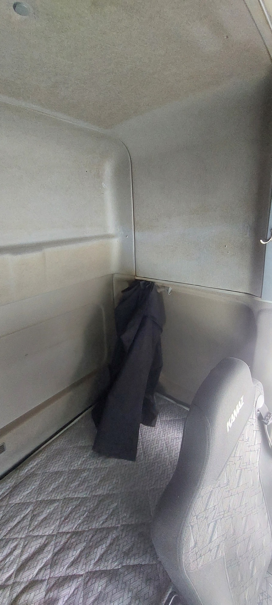 Седельный тягач КАМАЗ 5490-801-DC (газодизель) 2021 г. - фото 44