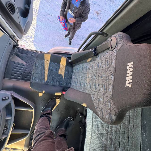 Седельный тягач КАМАЗ 5490-801-DC (газодизель) 2021 г. - фото 8