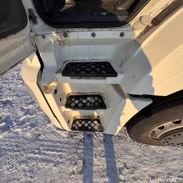 Седельный тягач КАМАЗ 5490-801-DC (газодизель) 2021 г. - фото 9