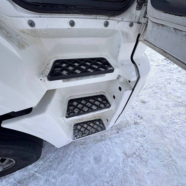 Седельный тягач КАМАЗ 5490-801-DC (газодизель) 2021 г. - фото 19