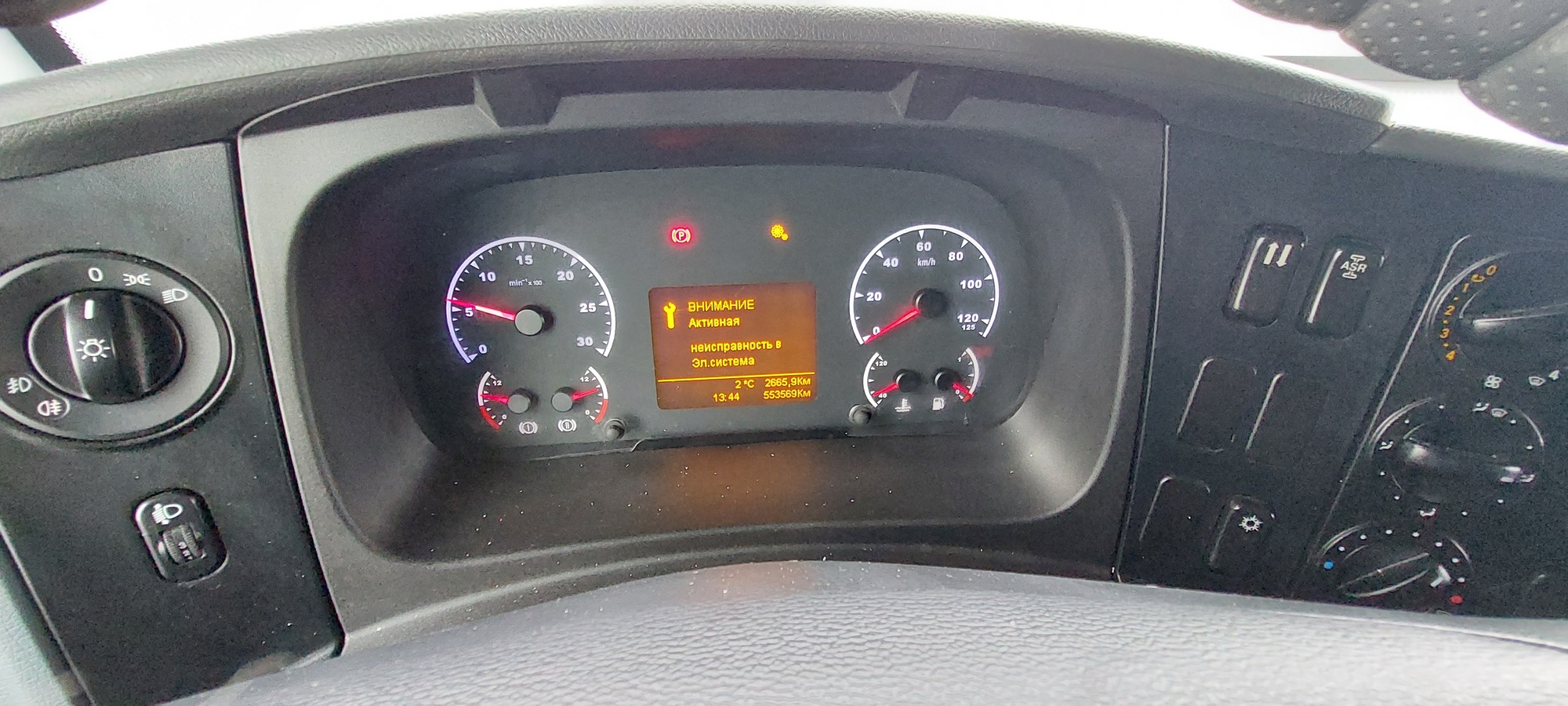 Седельный тягач КАМАЗ 5490-801-DC (газодизель) 2021 г. - фото 38